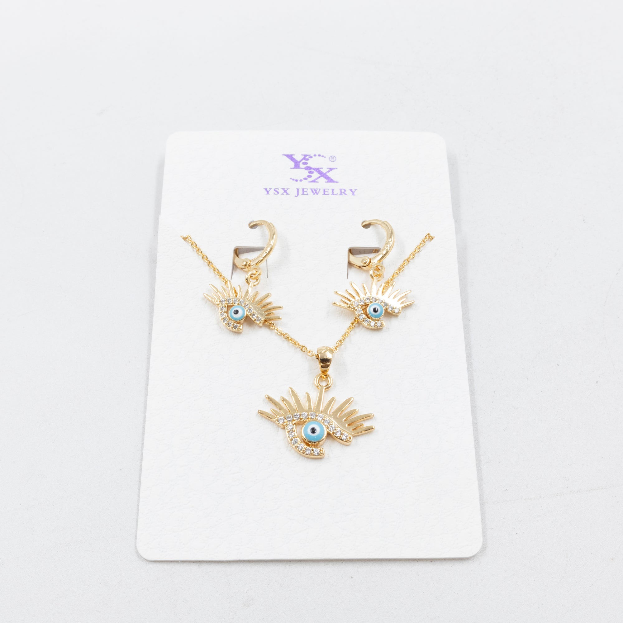 Conjunto de Aretes y Collar Oro Laminado
