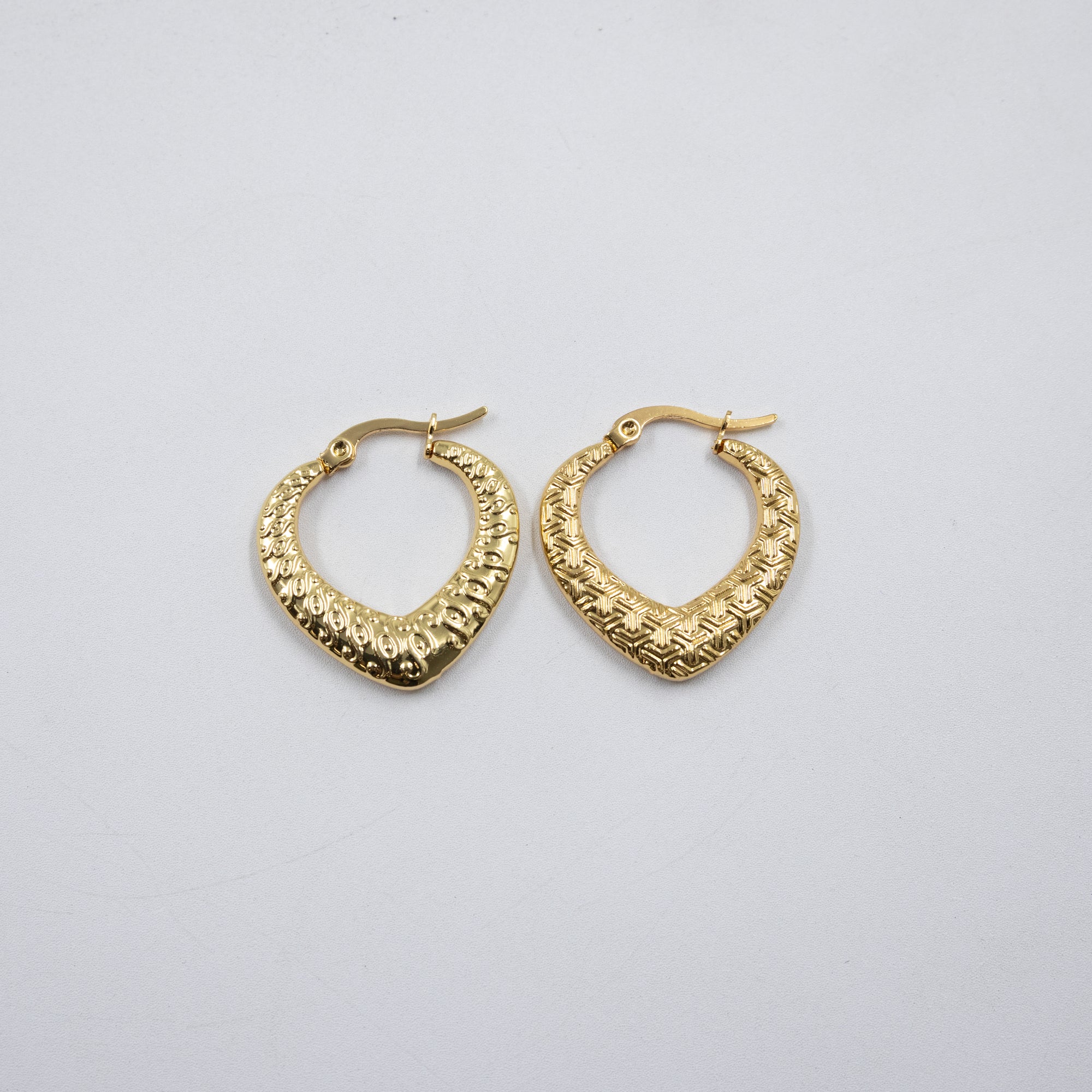 Aretes Dorados Chicos M4 Oro Laminado