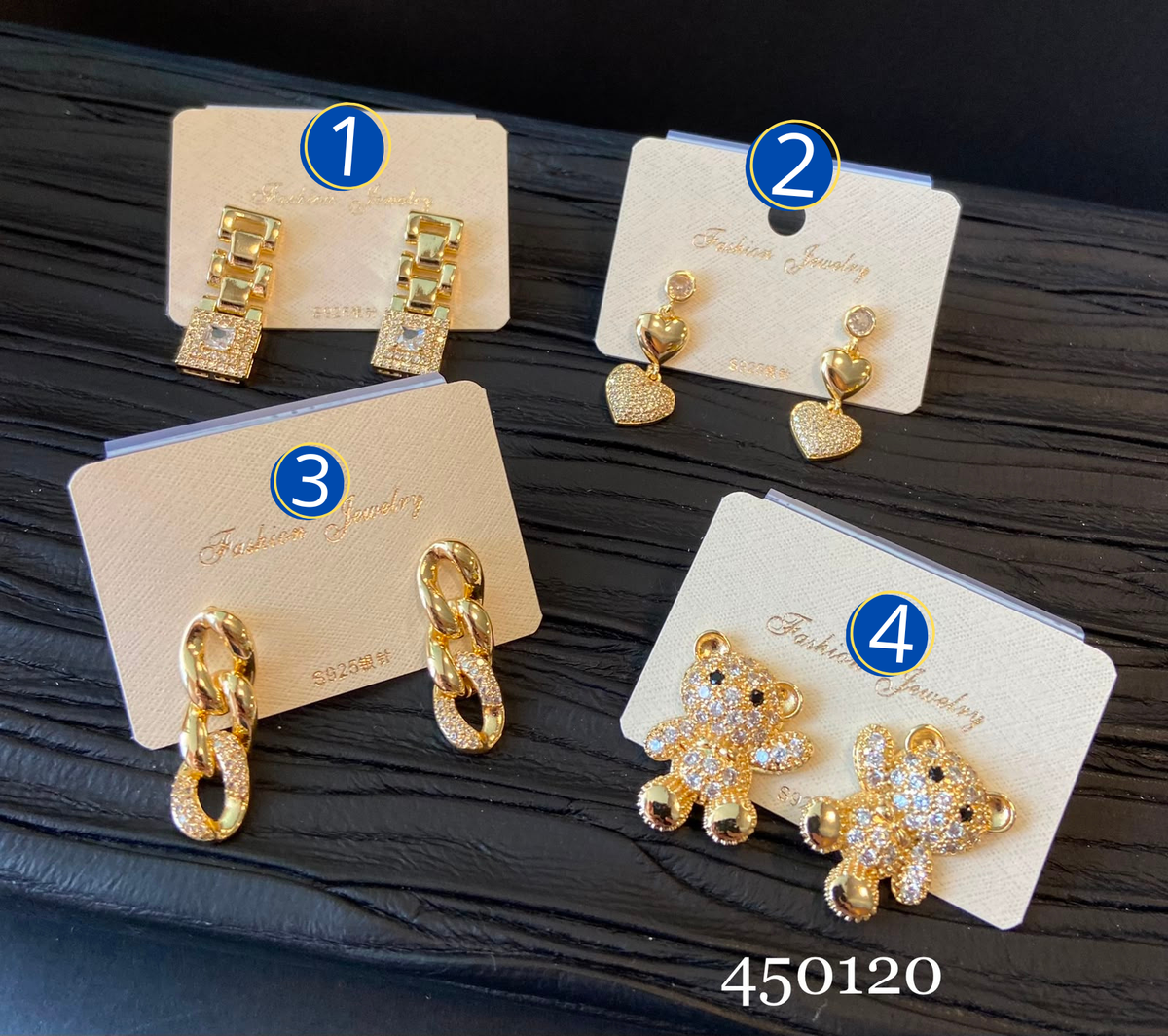[12/SEPTIEMBRE/26] Aretes Dorados con piedras M2 Oro Laminado