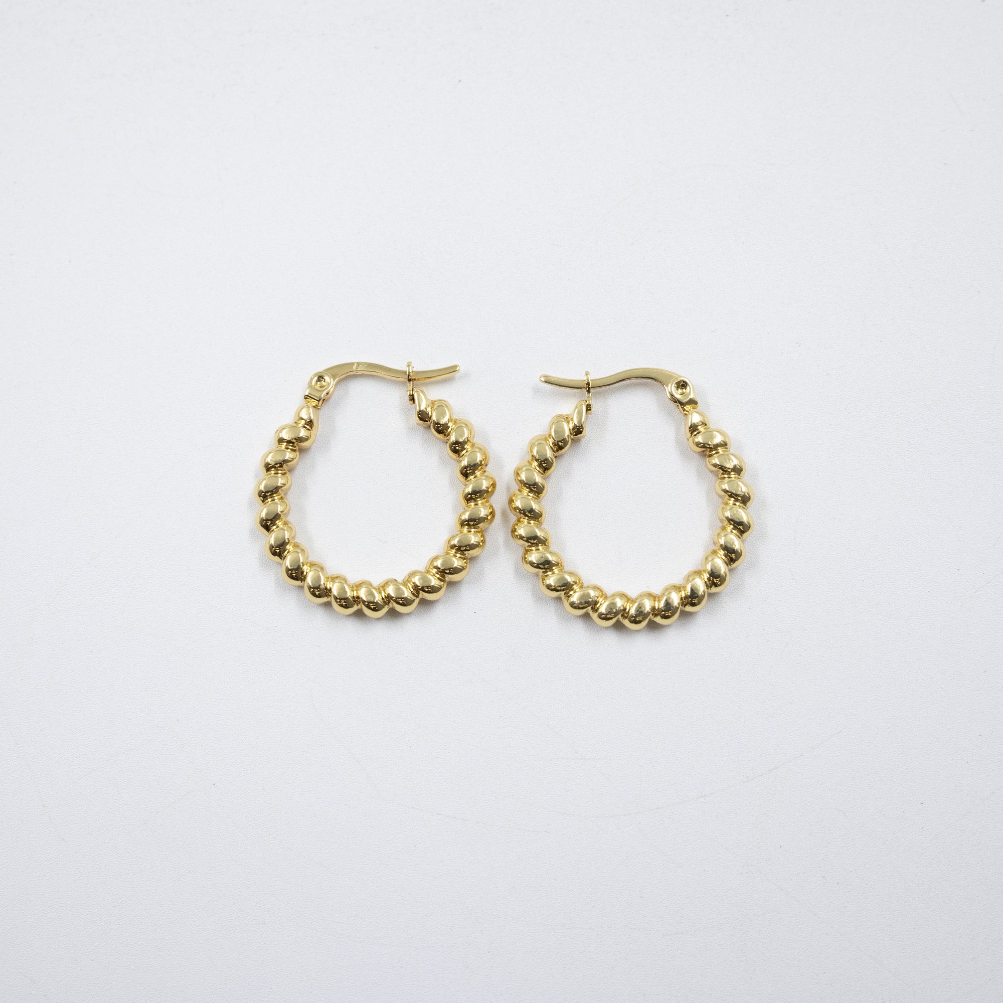 Aretes Dorados Chicos M1 Oro Laminado