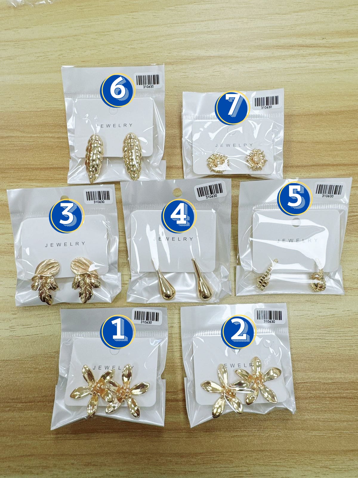Arete Dorado Elegante M2 Oro Laminado