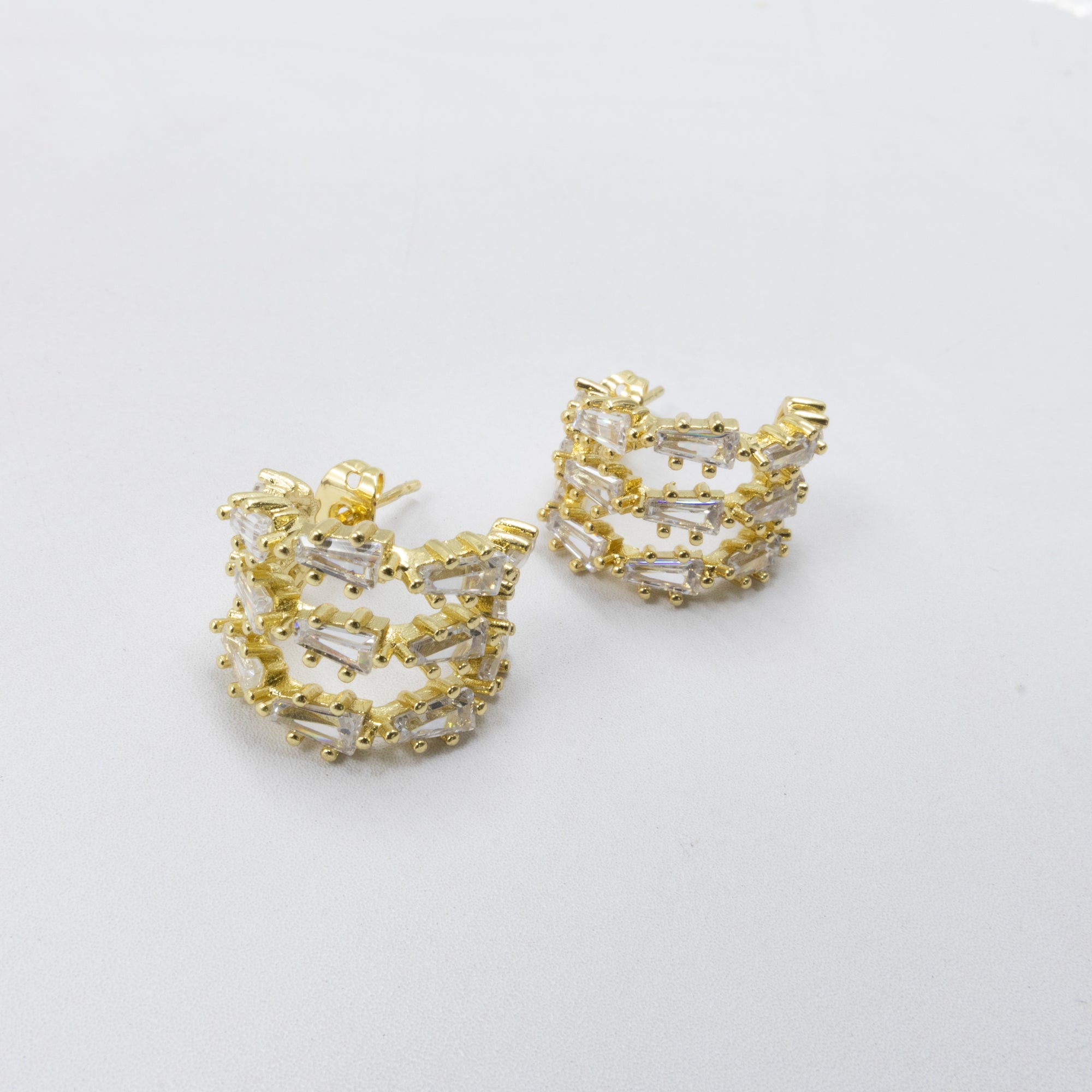 Aretes Dorados Caja 1 M2 Oro Laminado 01/06/26