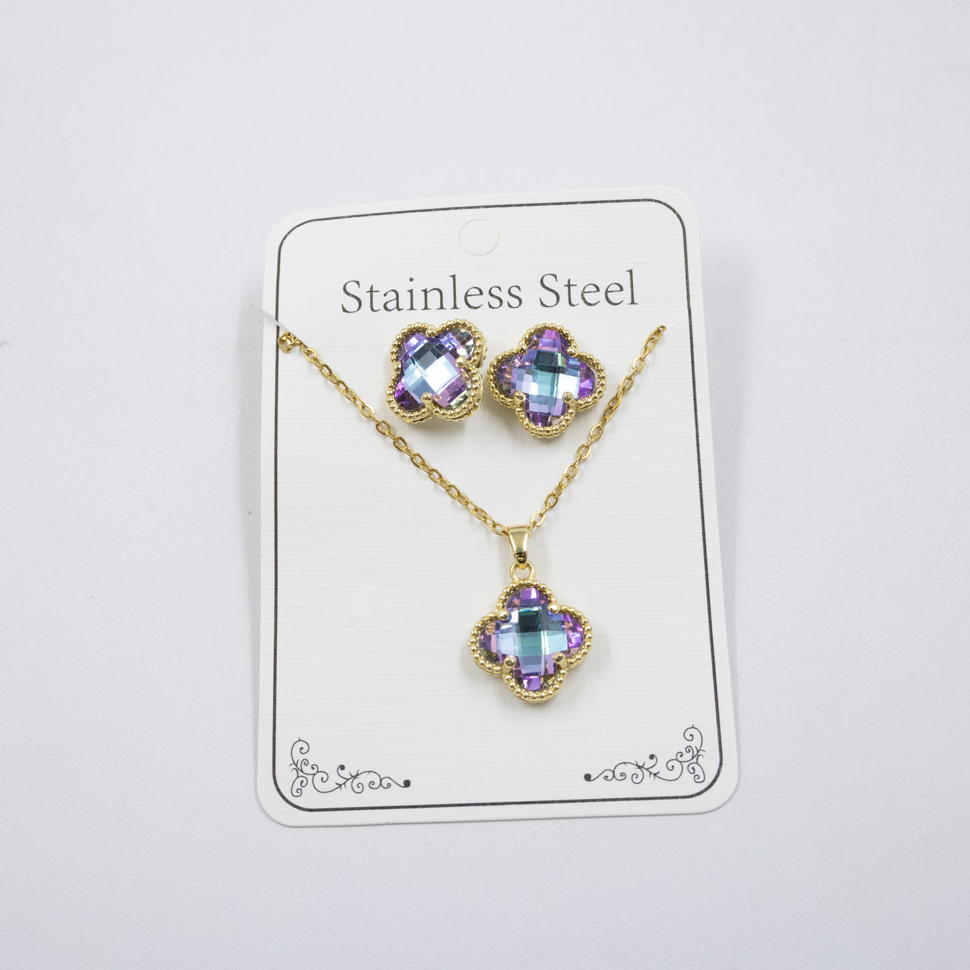 Conjunto Dorado de Trebol M2 Oro Laminado
