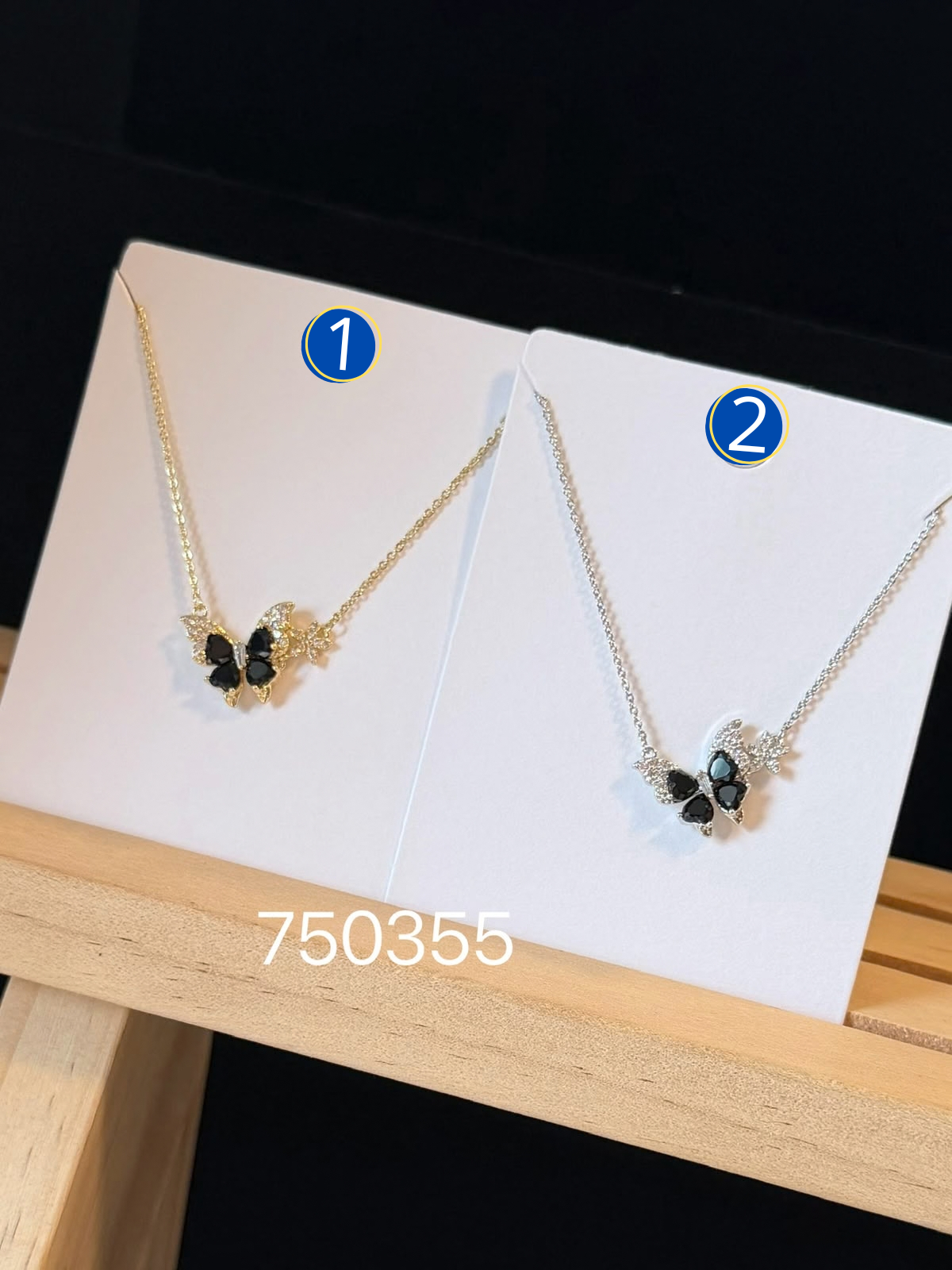 [10/OCT/26] Collares Dorados y Plateados con dije M39 Oro Laminado