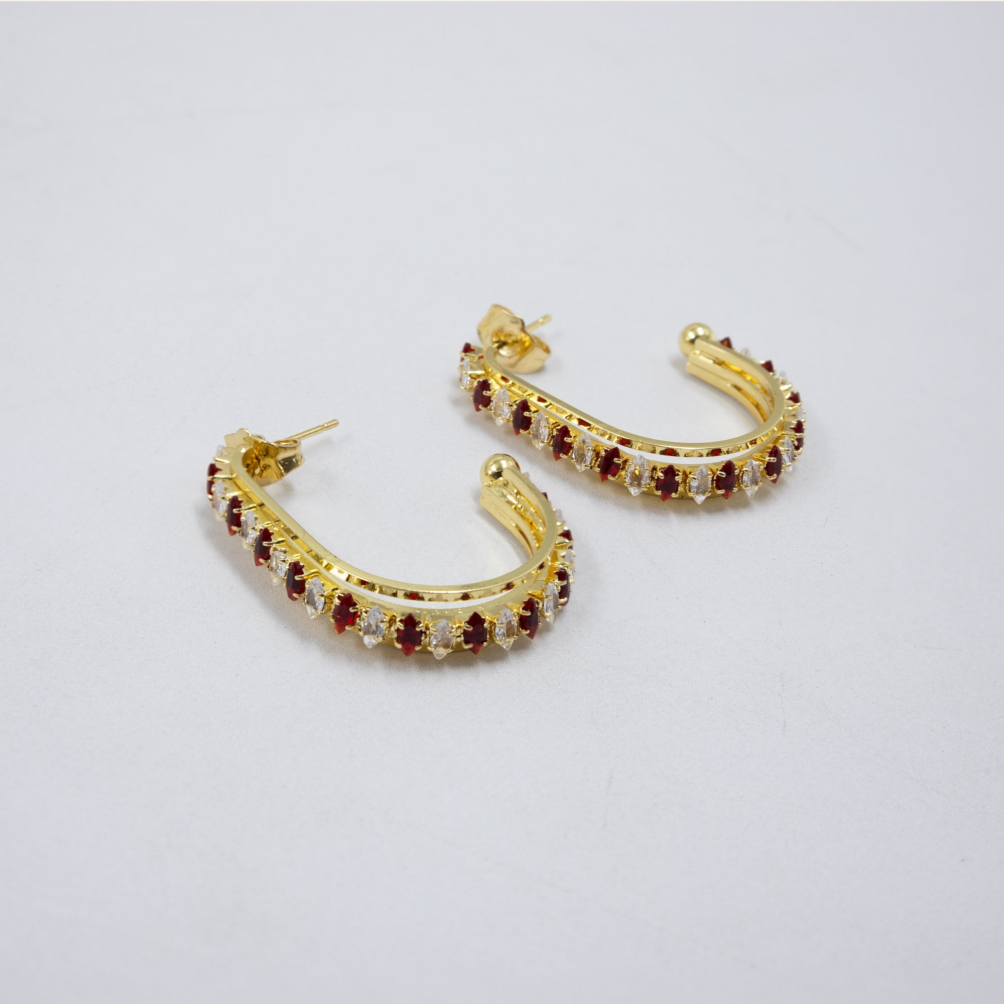Aretes Dorados con piedras de color M9 Oro Laminado
