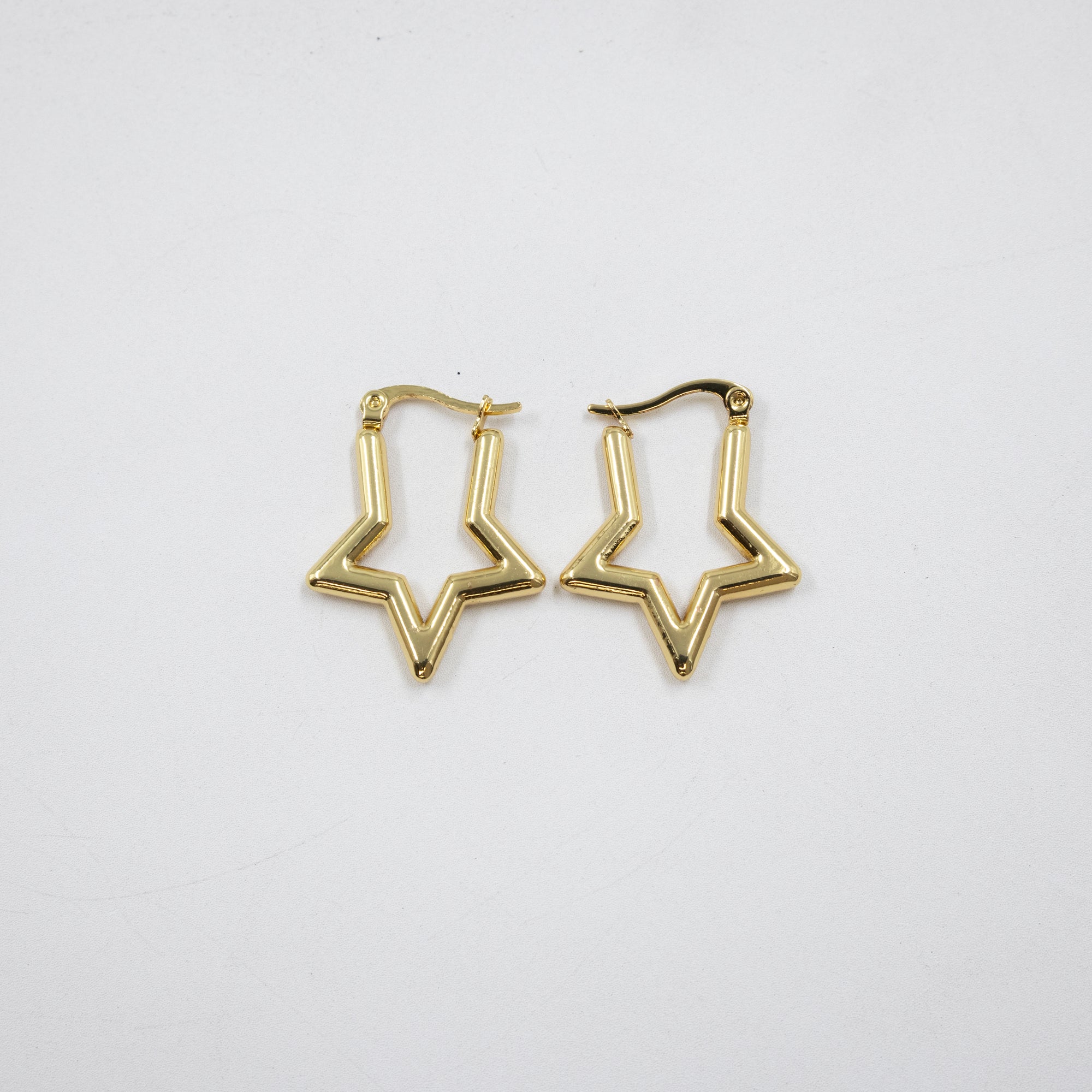 Aretes Dorados Chicos M3 Oro Laminado