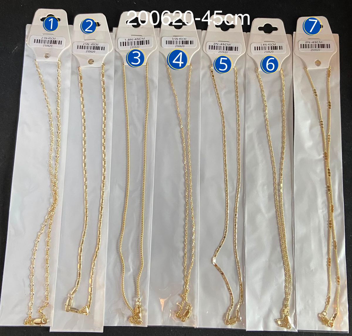 [12/SEPTIEMBRE/26] Cadena Dorada de 45 cm M2 Oro Laminado