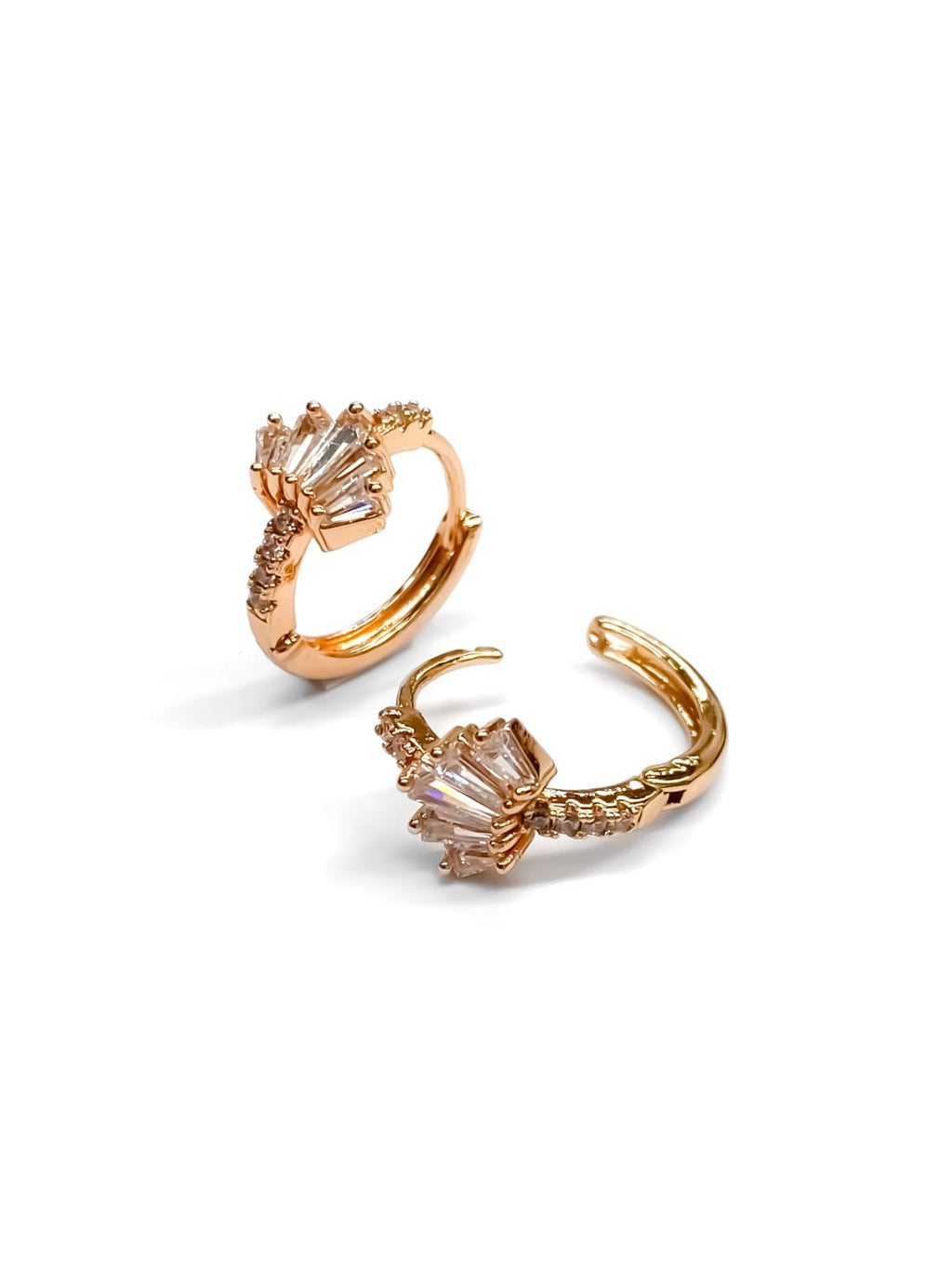 ARETES HUGGIES M11 - ORO LAMINADO