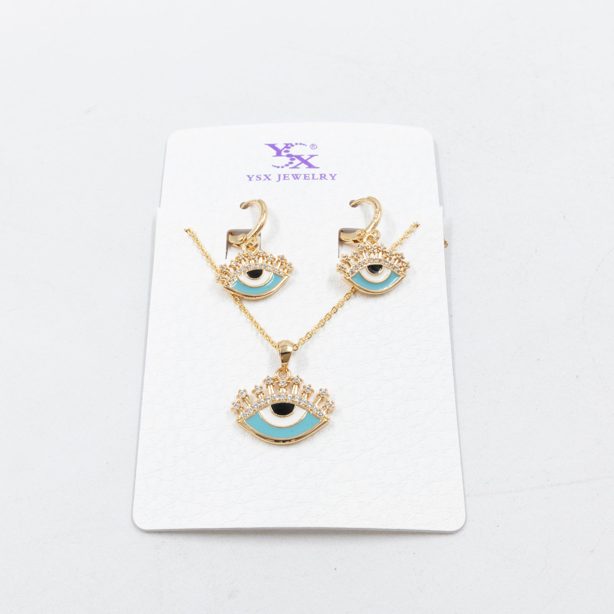Conjunto de Aretes y Collar Oro Laminado
