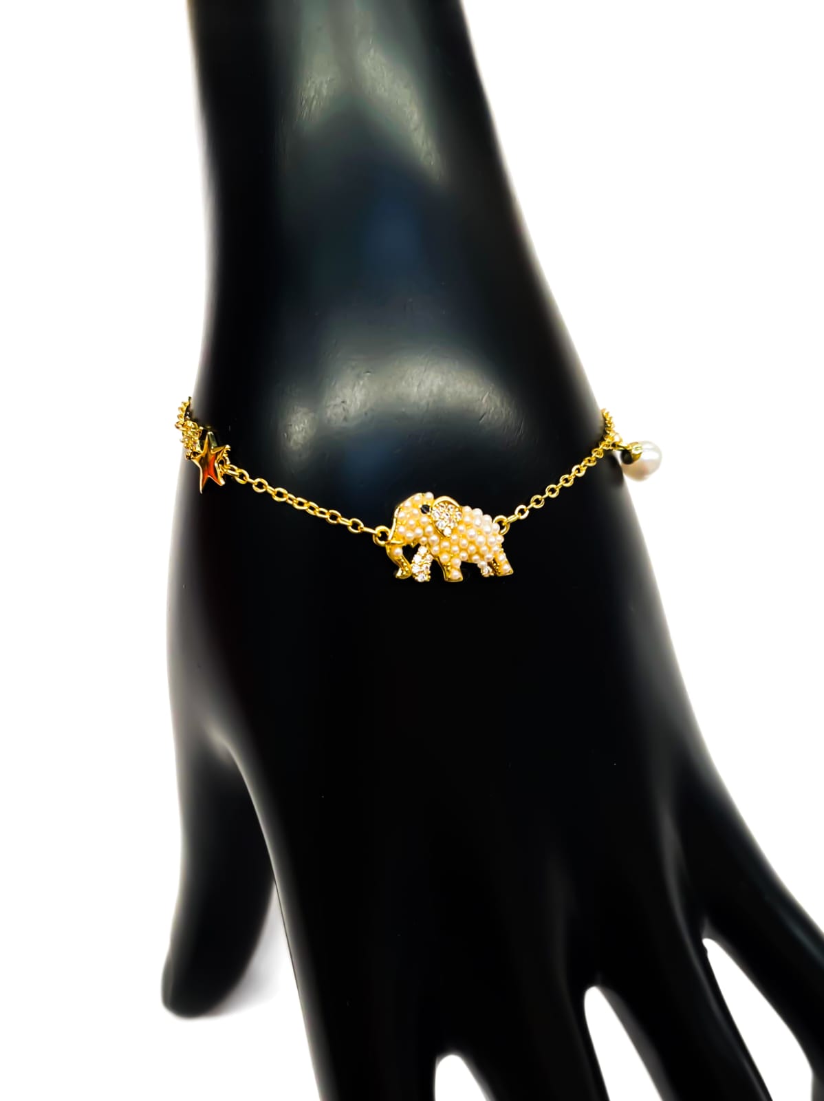 Pulsera de piedras con dije - M2 Oro Laminado