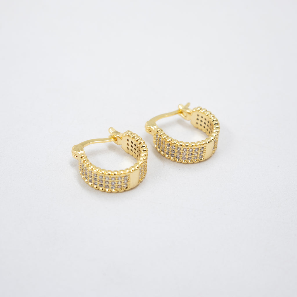 Aretes Dorados con Piedras Blancas M2 Oro Laminado