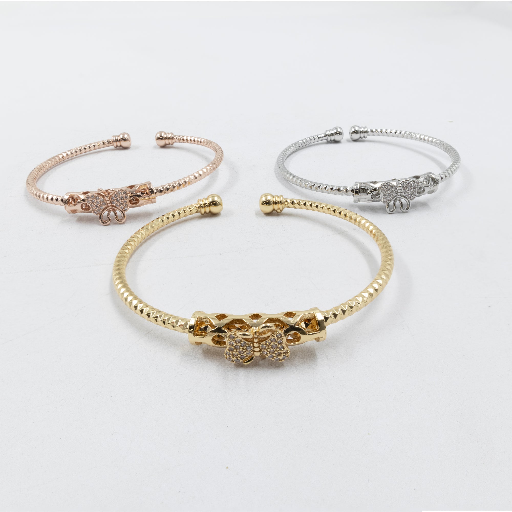 Pulseras Ajustable de tres colores  M2 Oro Laminado