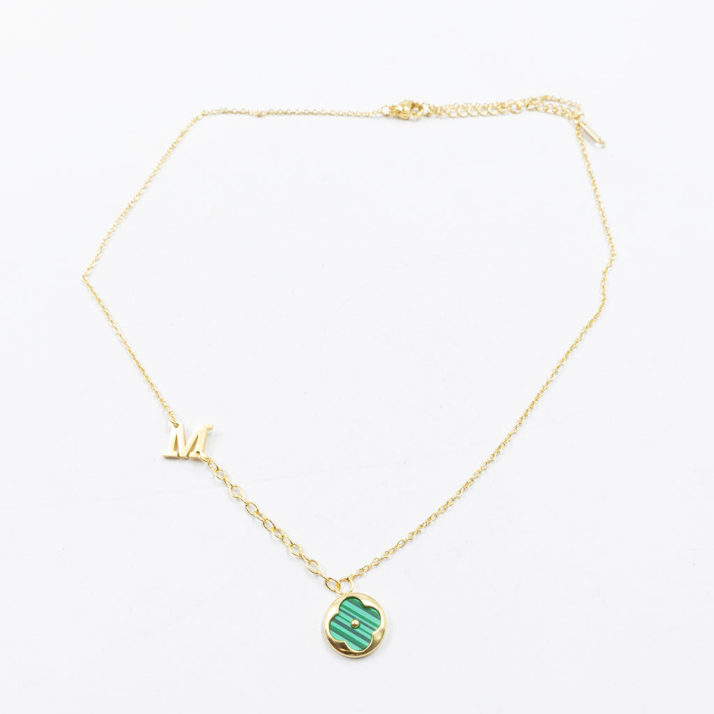 Collares Dorados con dijes de letra M,L,K y dije de Trebol M4 Oro Laminado