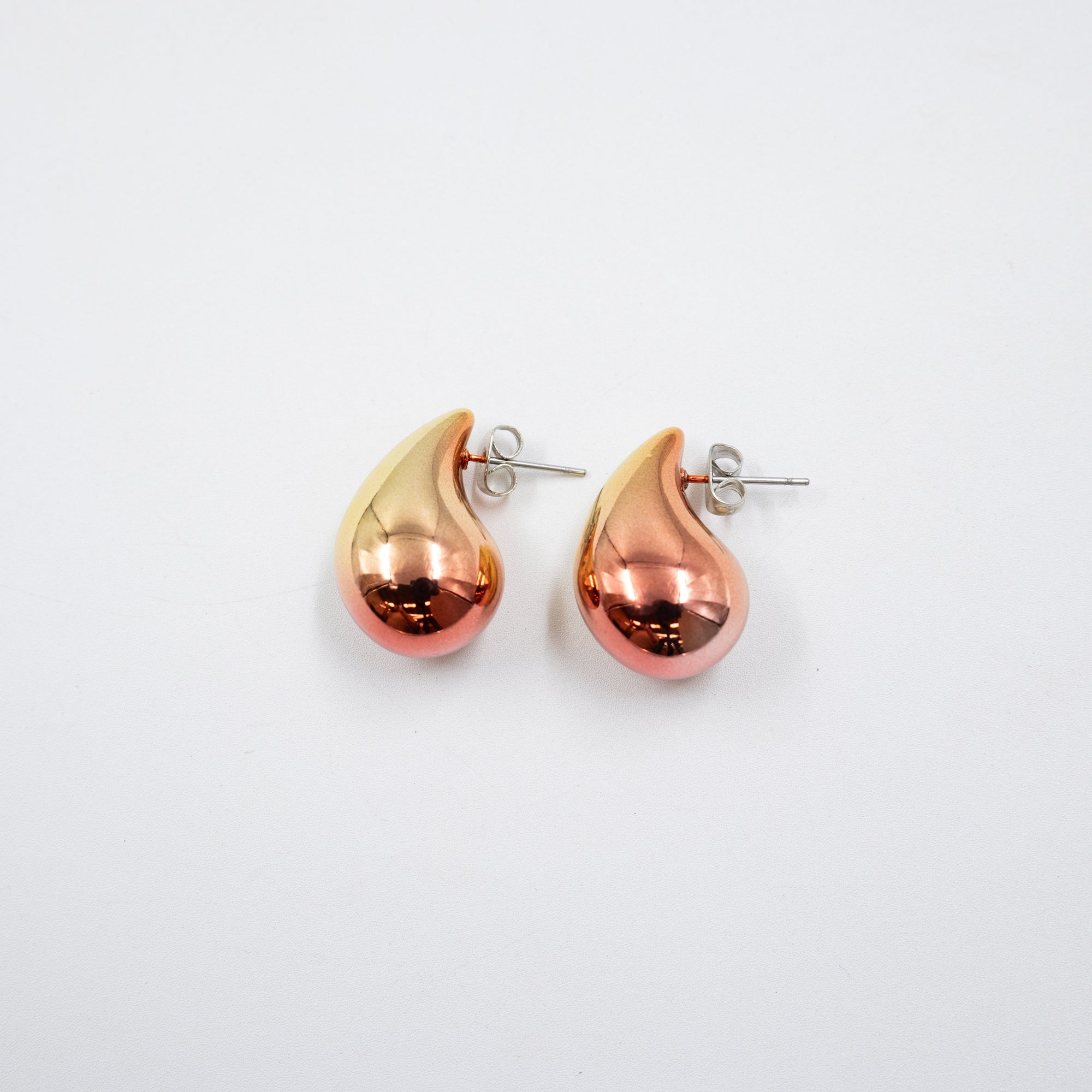 Aretes Chicos de colores M1 Oro Laminado