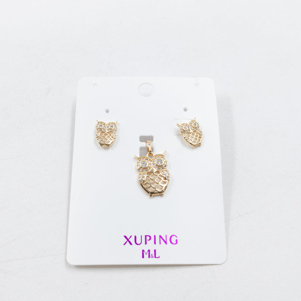 Conjunto de de Aretes y Dije M8 Oro Laminado