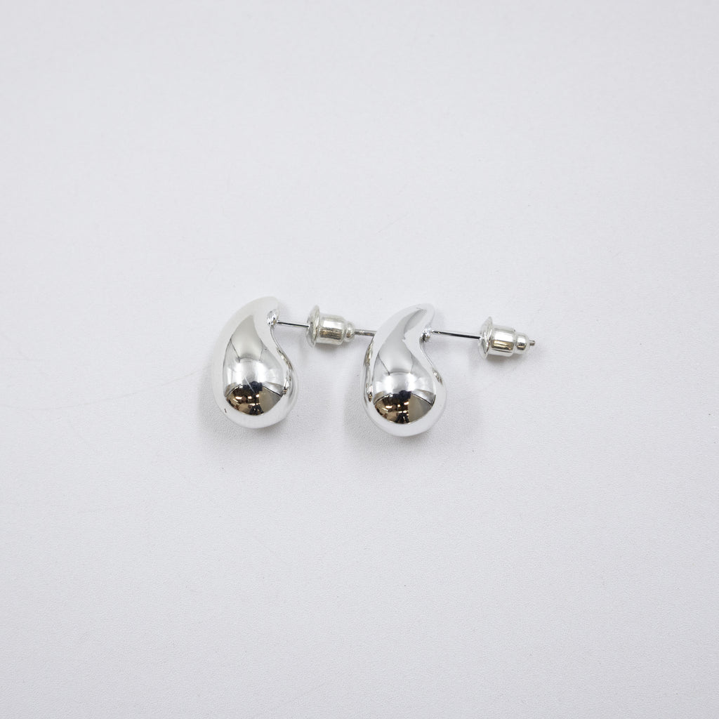 Aretes Dorados y Plateados M6 Oro Laminado