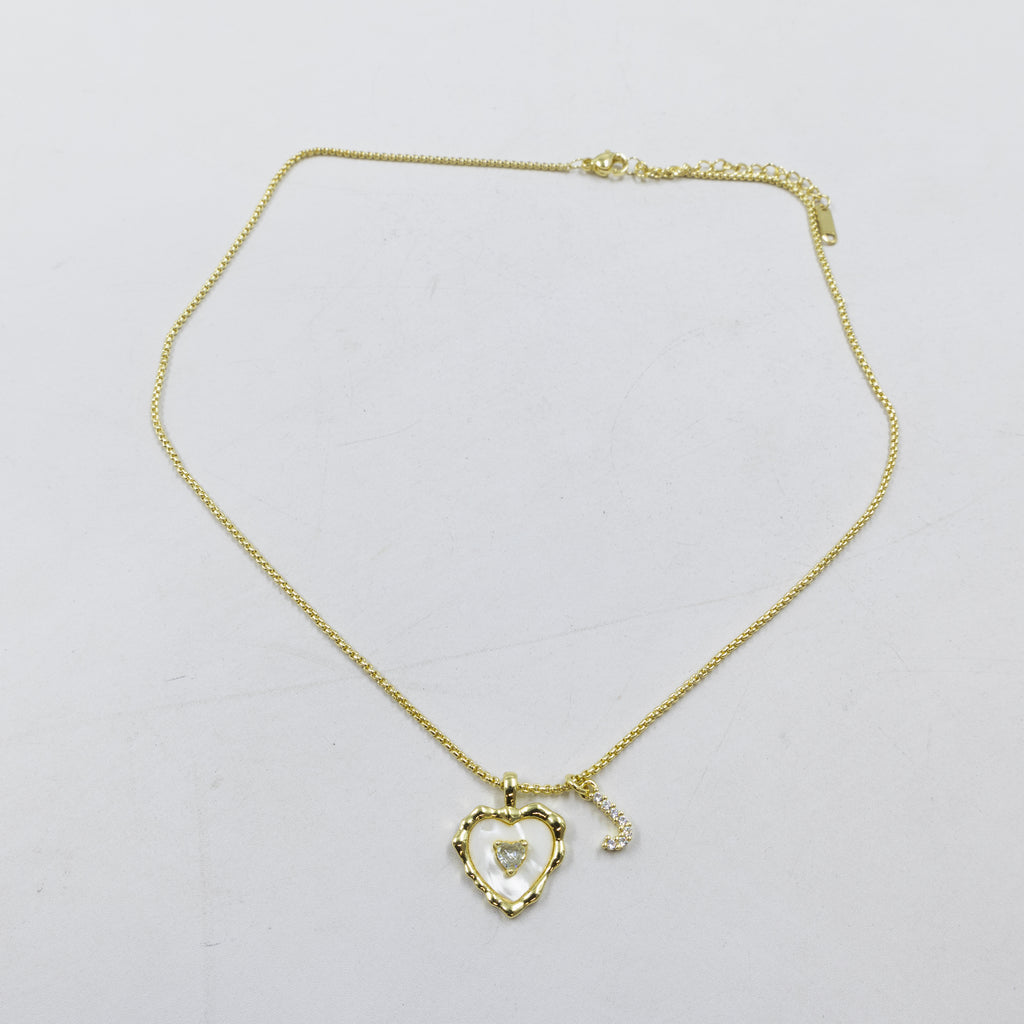 Collares Dorados con dije de Letra y corazon M2 Oro Laminado