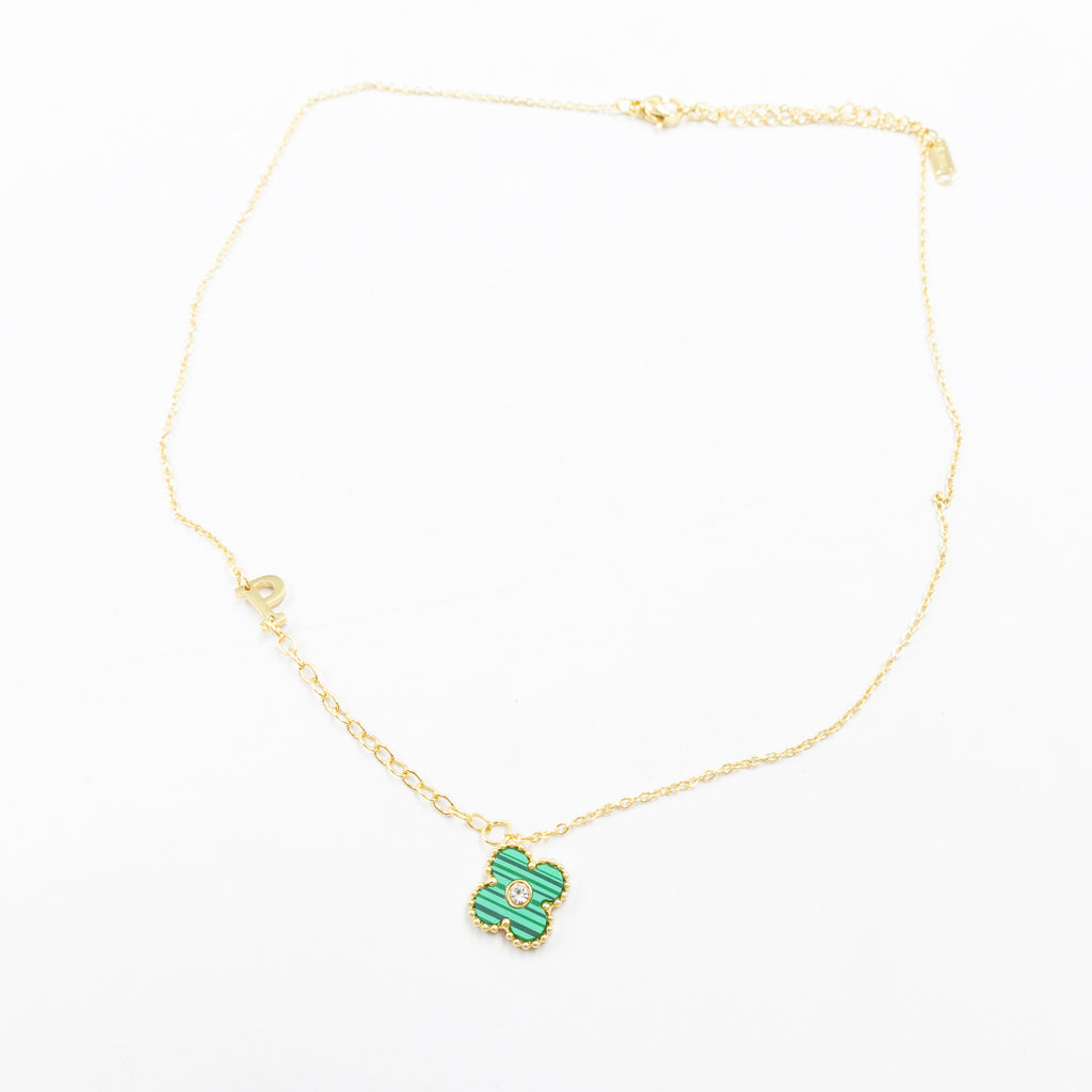 Collar de Dije de Trebol y letra P, R, S M5 Oro Laminado