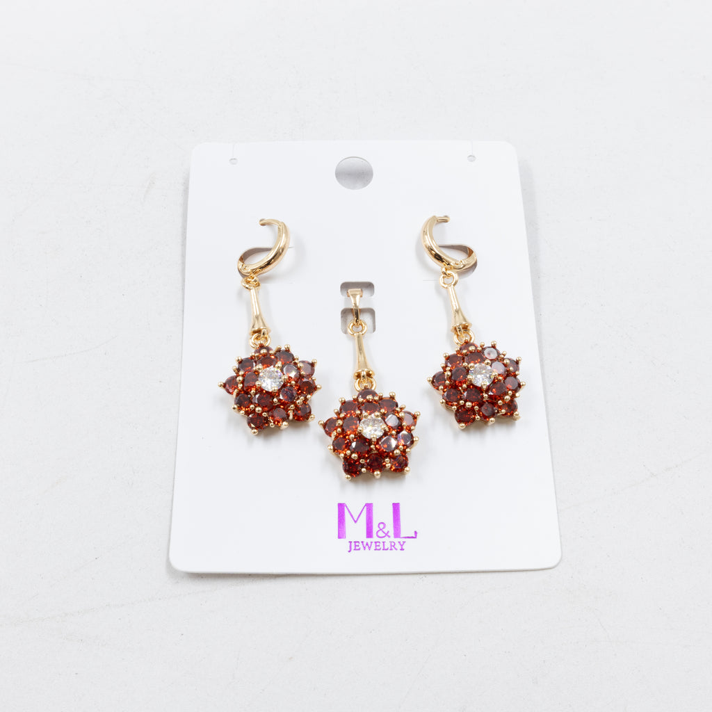 Conjunto de de Aretes y Dije M2 Oro Laminado