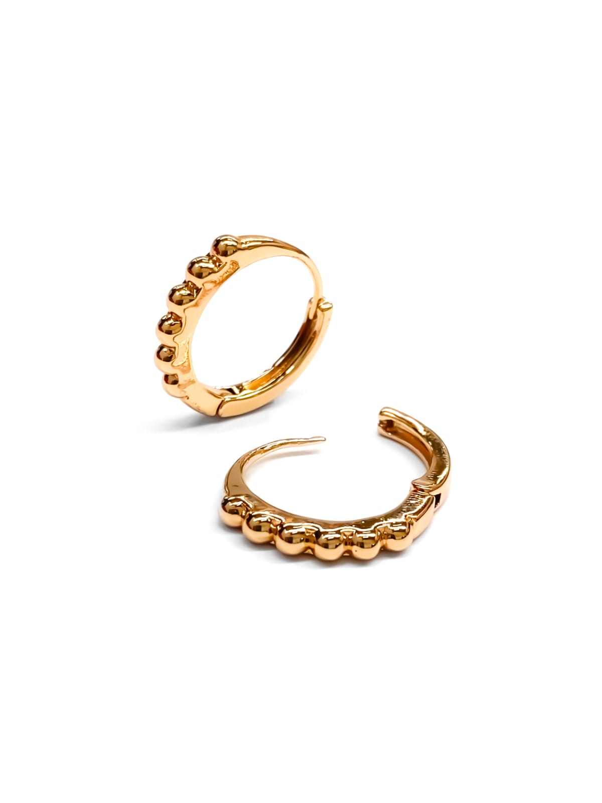 ARETES HUGGIES M18 - ORO LAMINADO