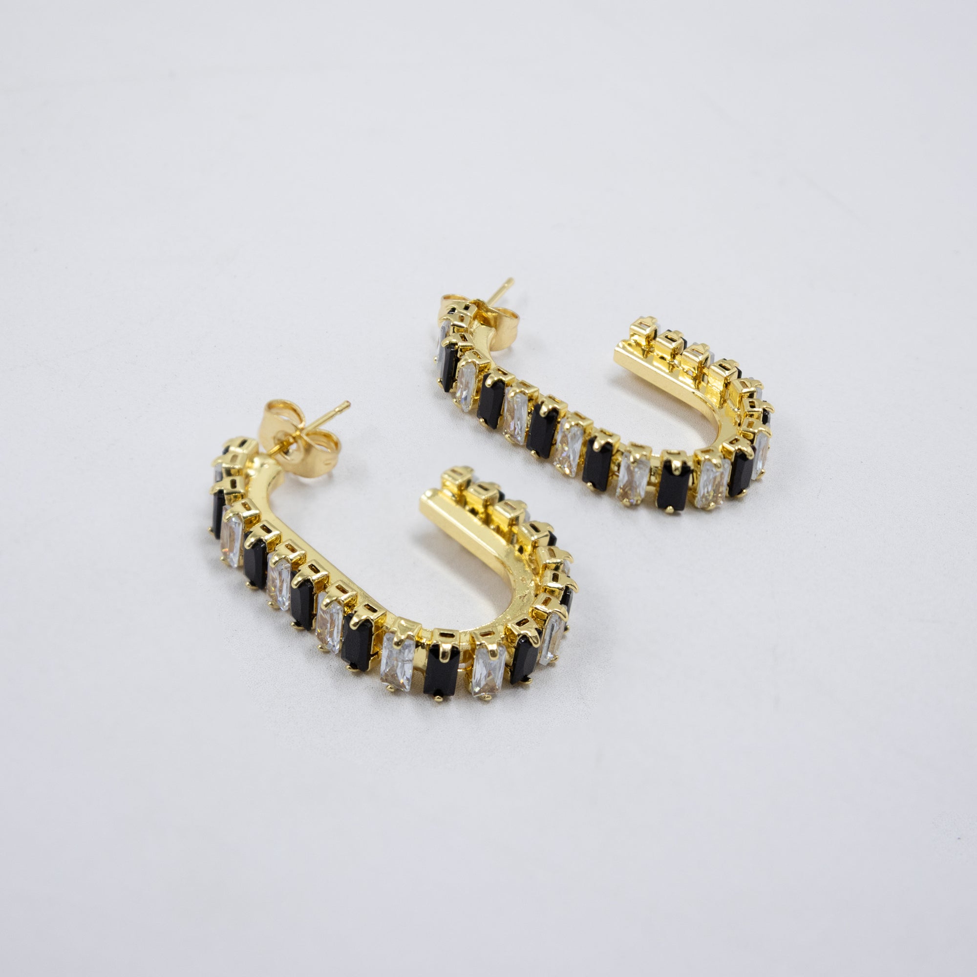 Aretes Dorados con piedras de color M10 Oro Laminado