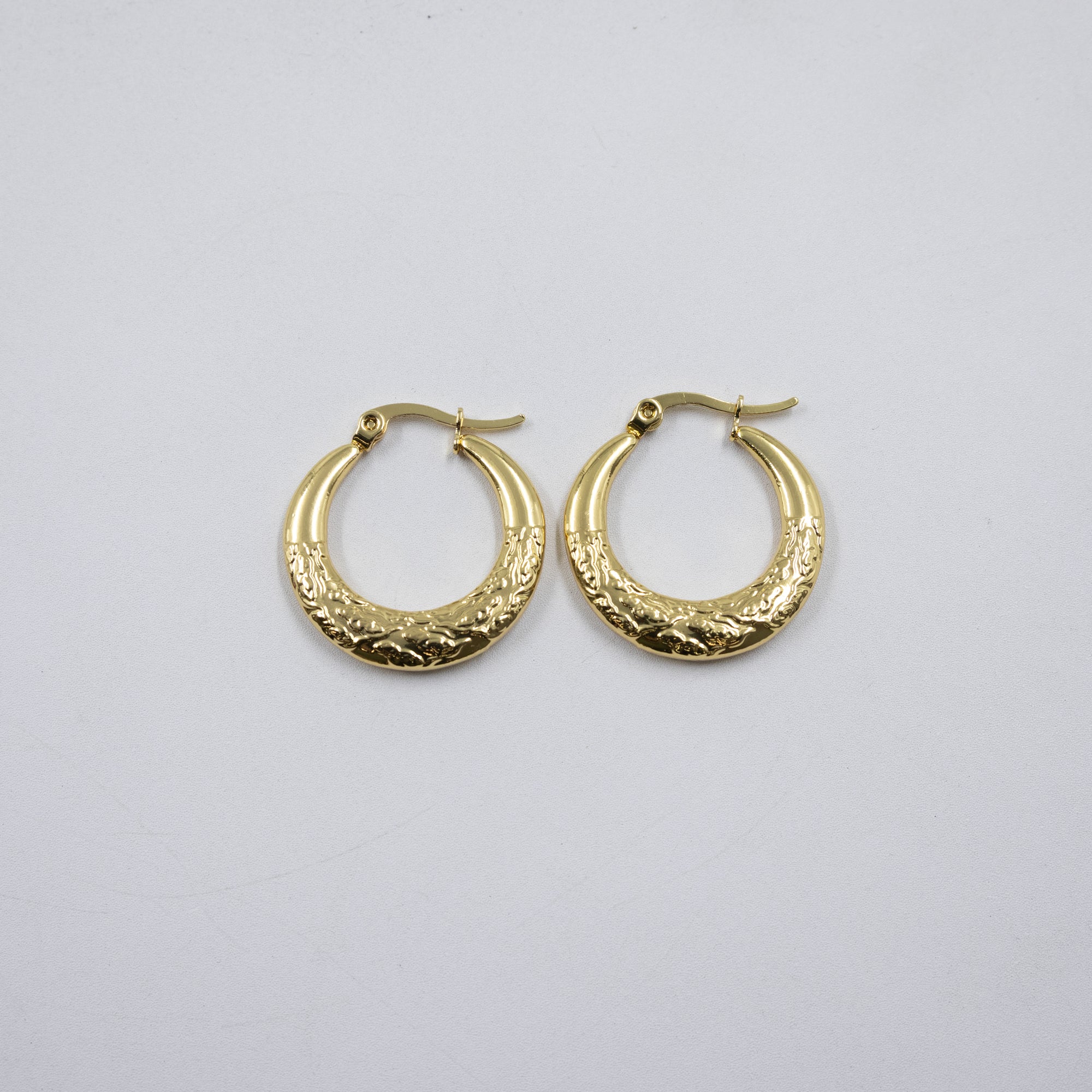 Aretes Dorados Chicos M4 Oro Laminado