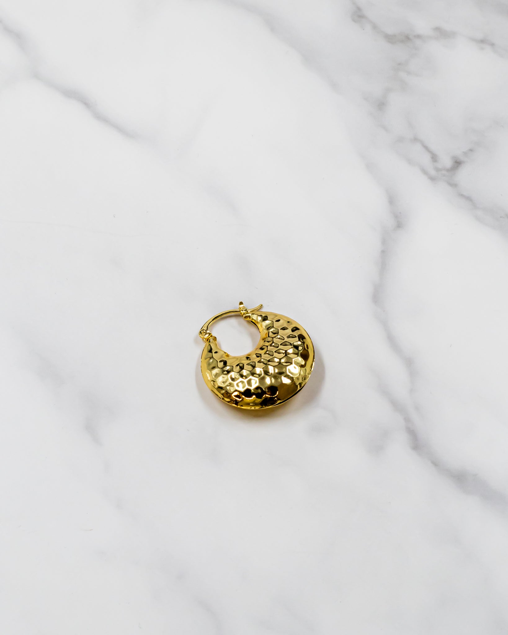 Aretes tipo canasta - M1 Oro Laminado