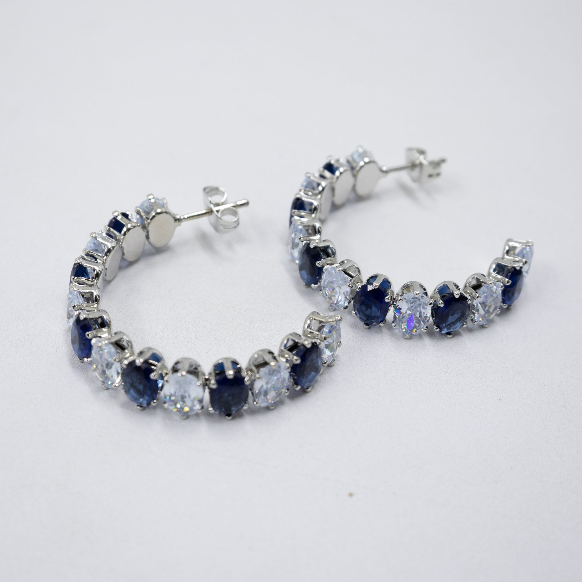 Aretes Plateados con piedras de color M5 Oro Laminado