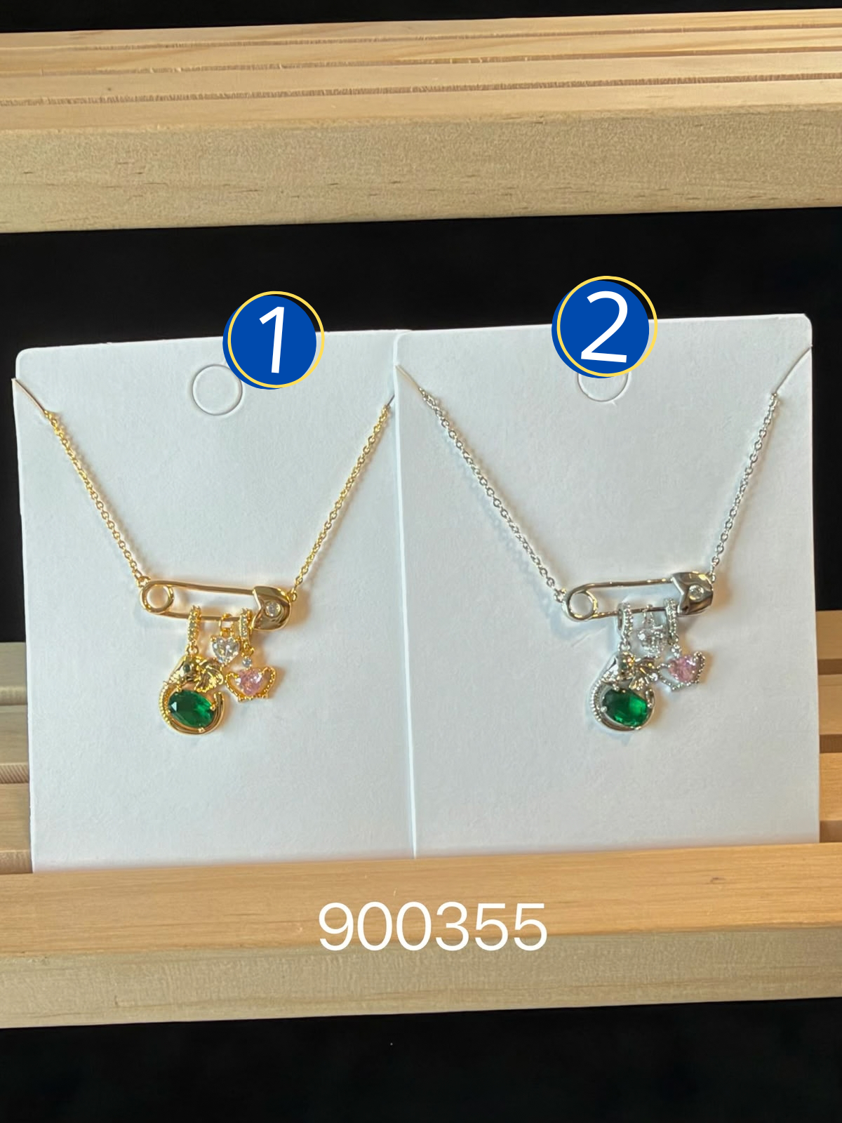 [10/OCT/26] Collares Dorados y Plateados con dije M29 Oro Laminado