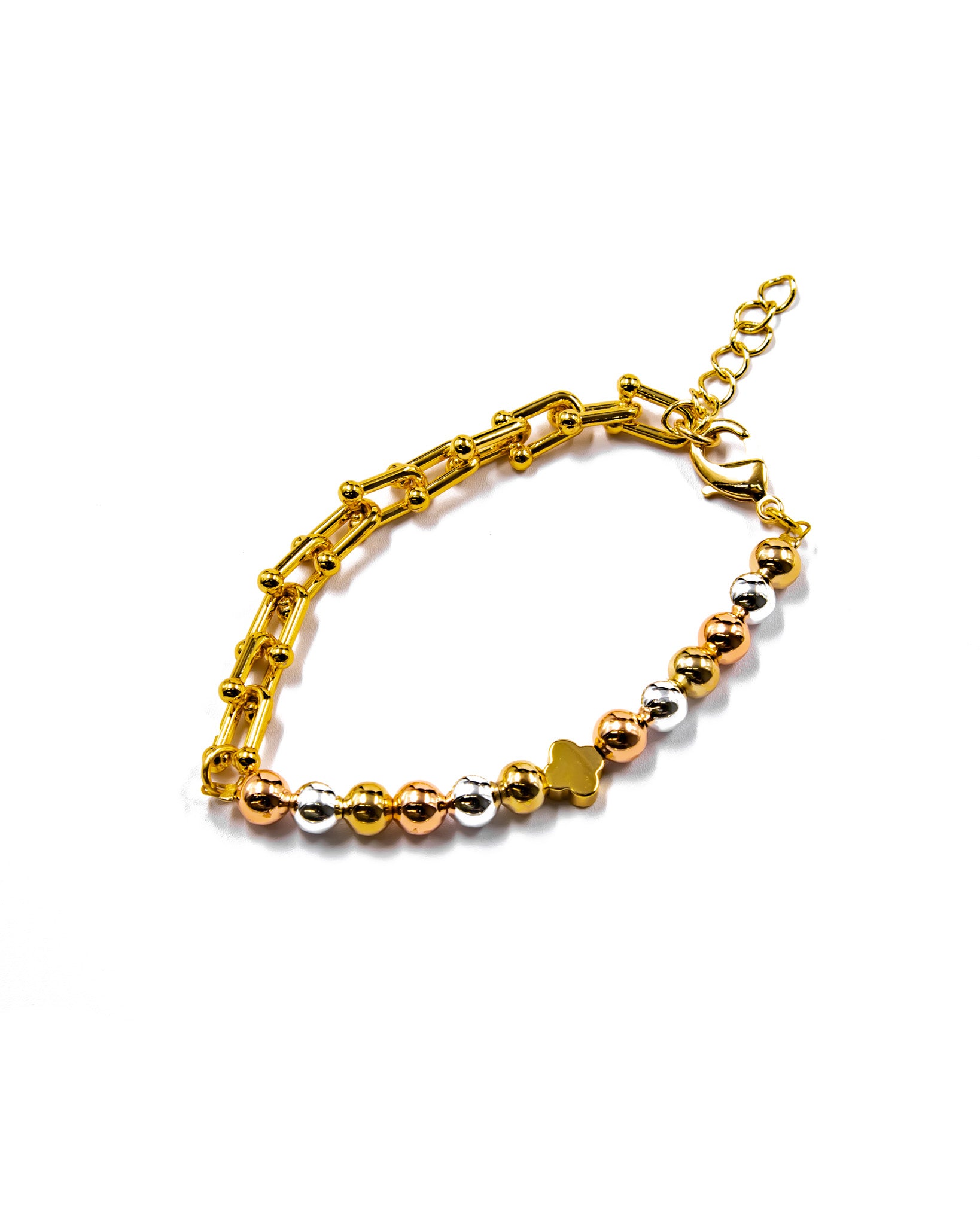 Pulsera Dorada con cuentas y dije - M2 Oro Laminado