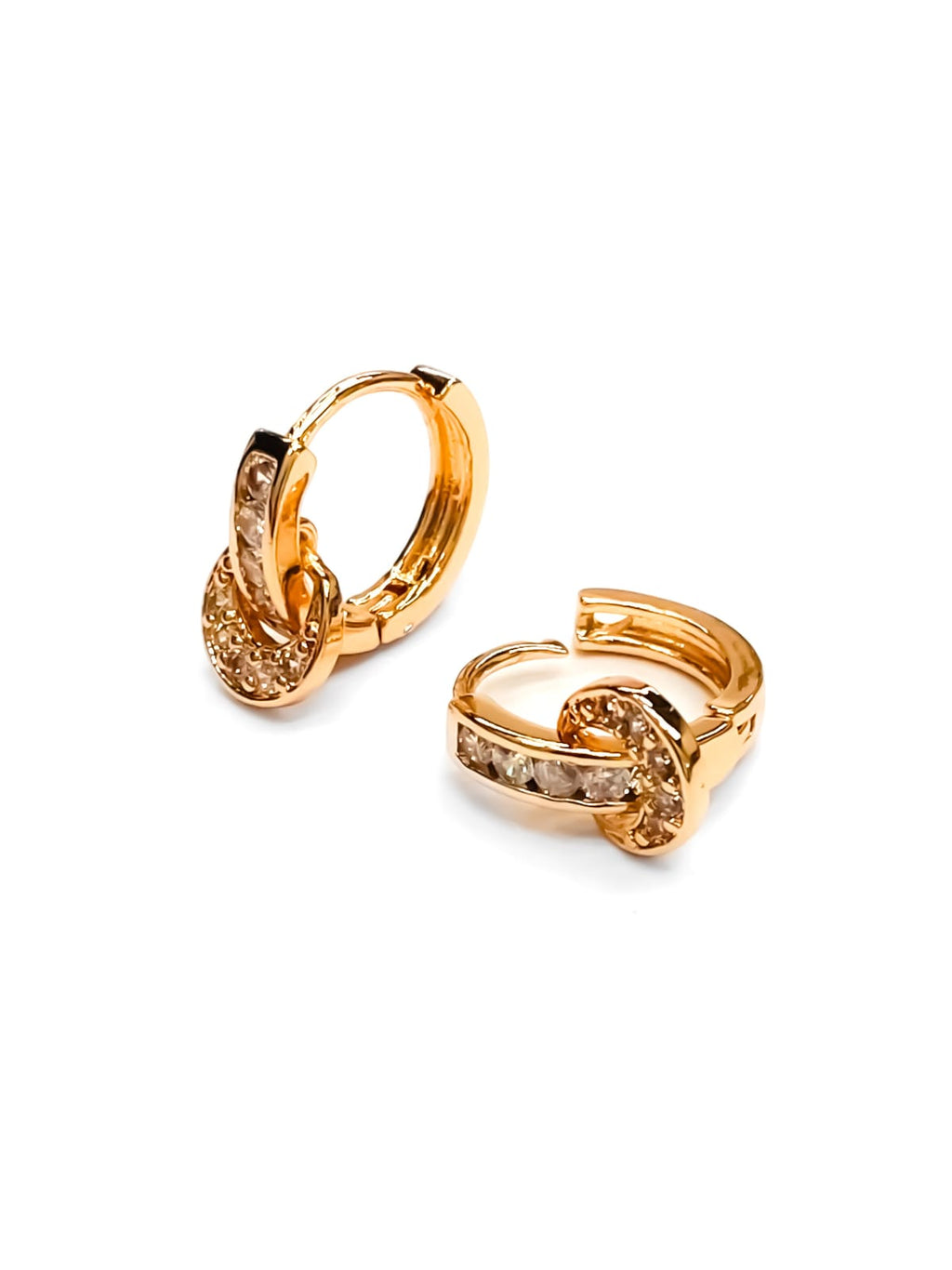 ARETES HUGGIES M6- ORO LAMINADO