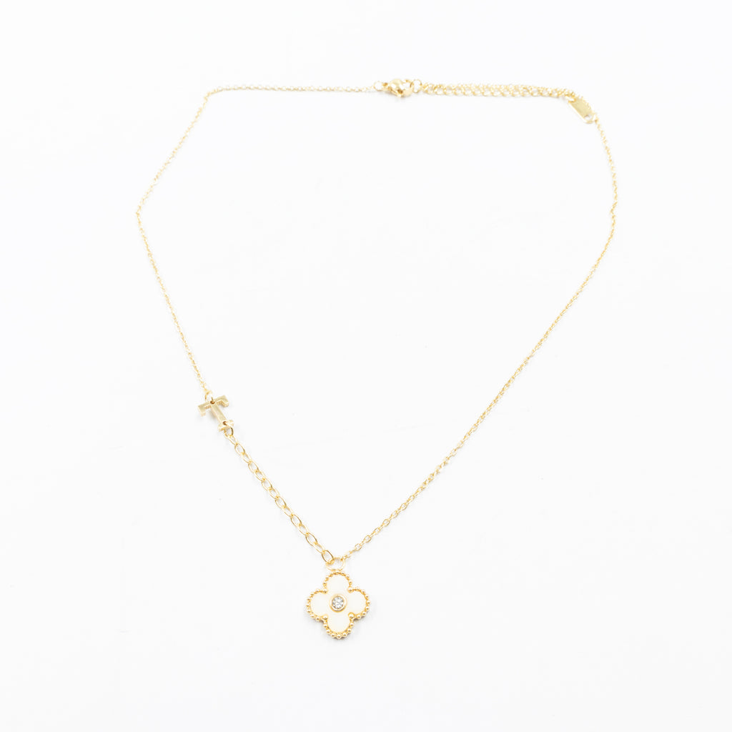 Collar de Dije de Trebol y letra T, V M6 Oro Laminado