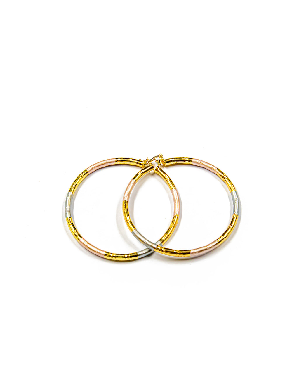 Arete tipo arracada - M1 Oro Laminado
