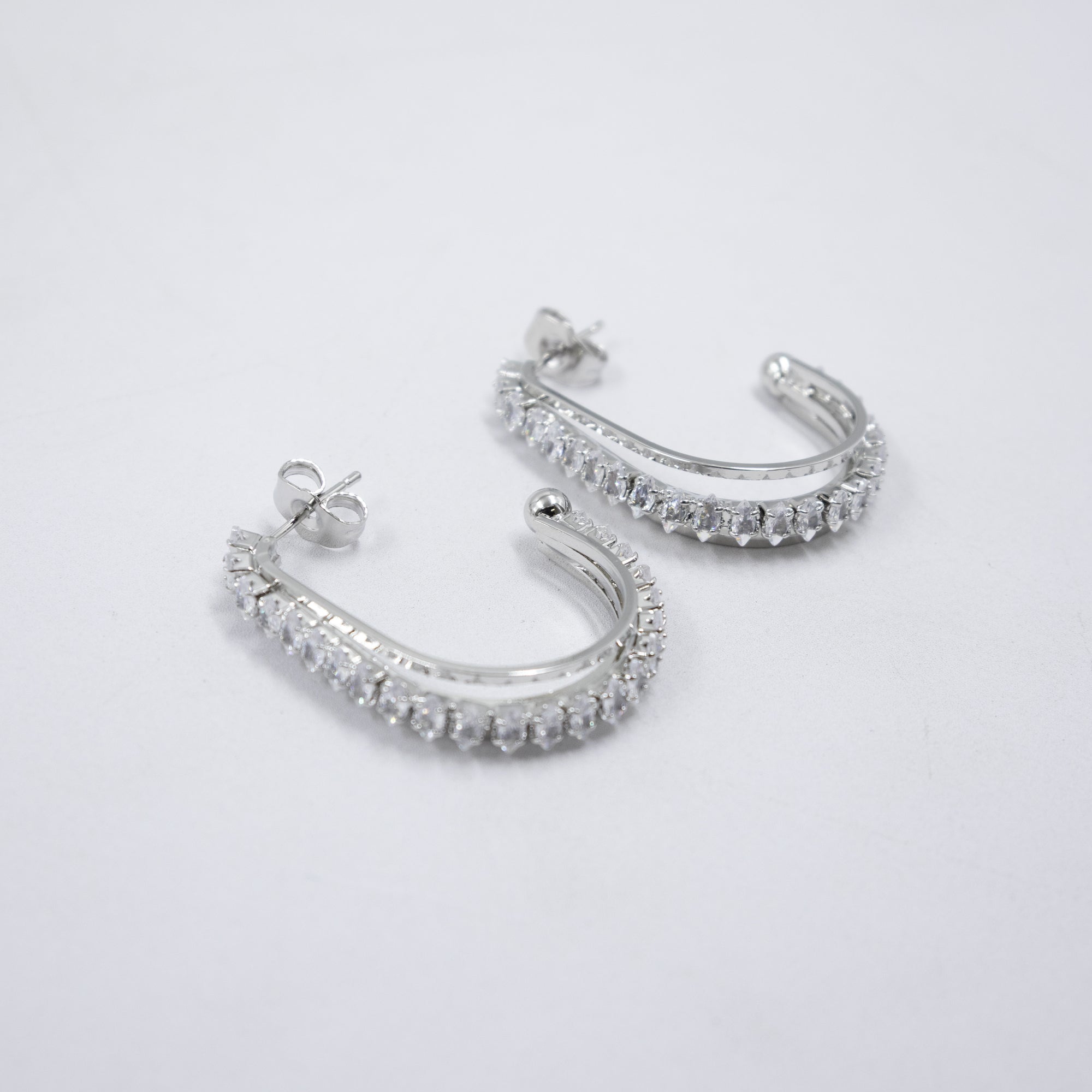 Aretes Plateados con piedras de color M11 Oro Laminado