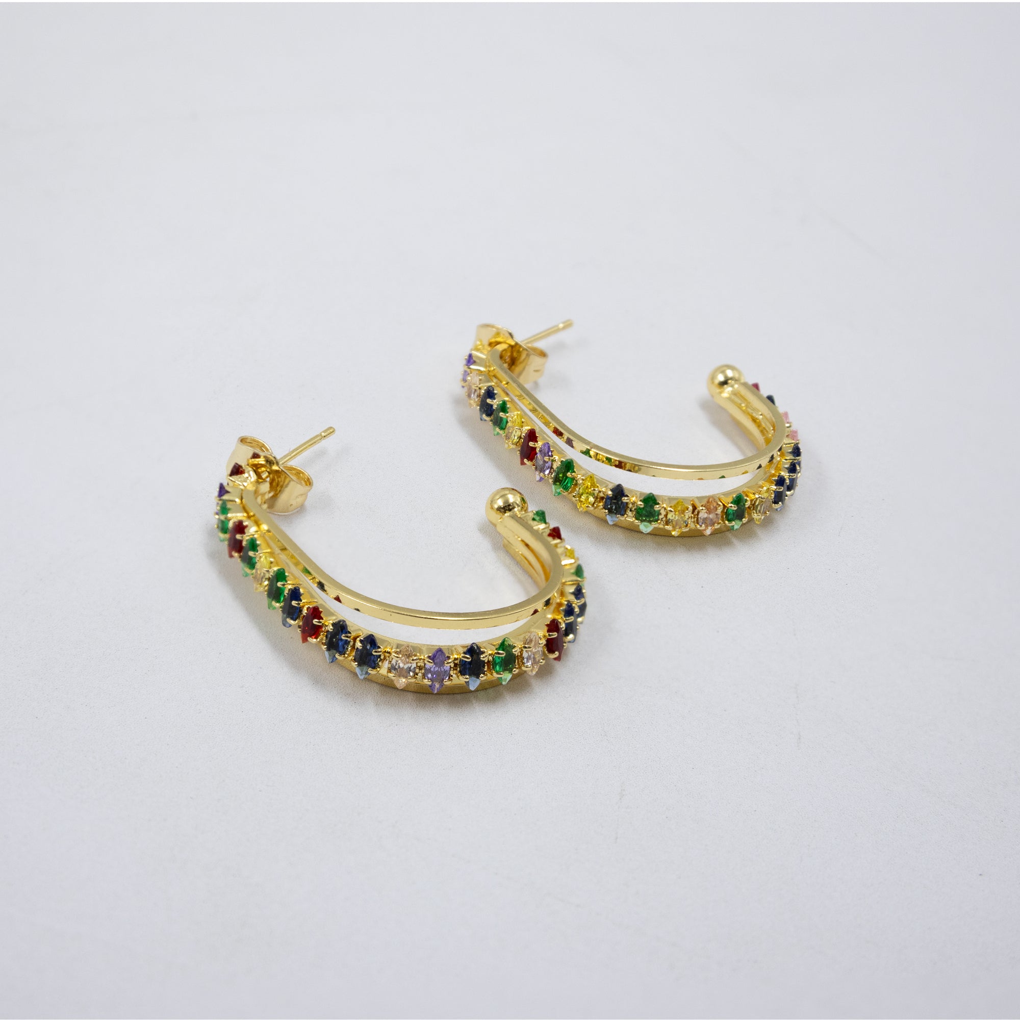 Aretes Dorados con piedras de color M9 Oro Laminado
