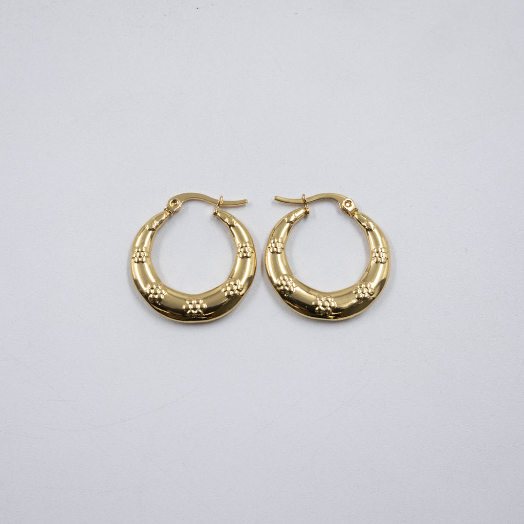 Aretes Dorados Chicos M4 Oro Laminado