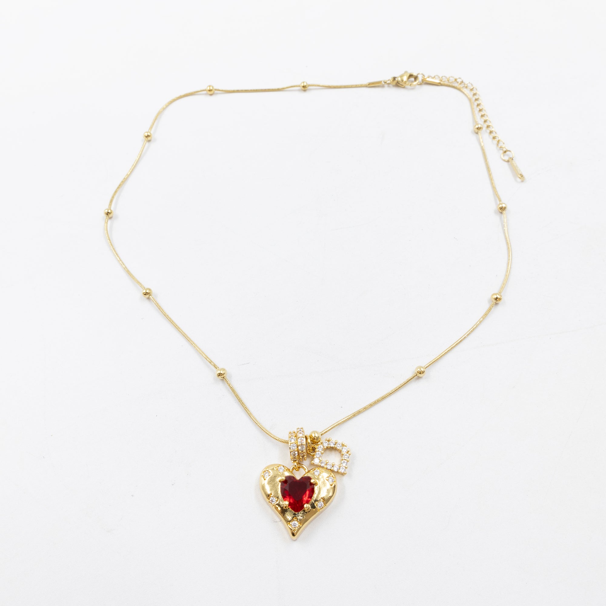 Collares Dorados con dije de Letra y corazon M1 Oro Laminado