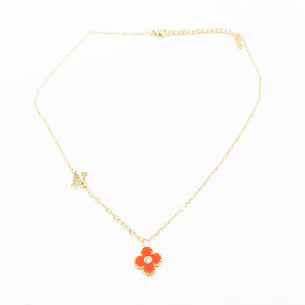 Collar de Dije de Trebol y letra K, M, N M4 Oro Laminado