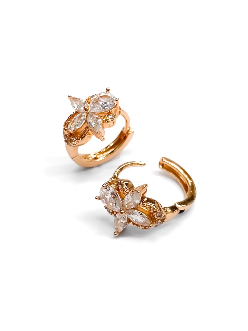 ARETES HUGGIES M11 - ORO LAMINADO