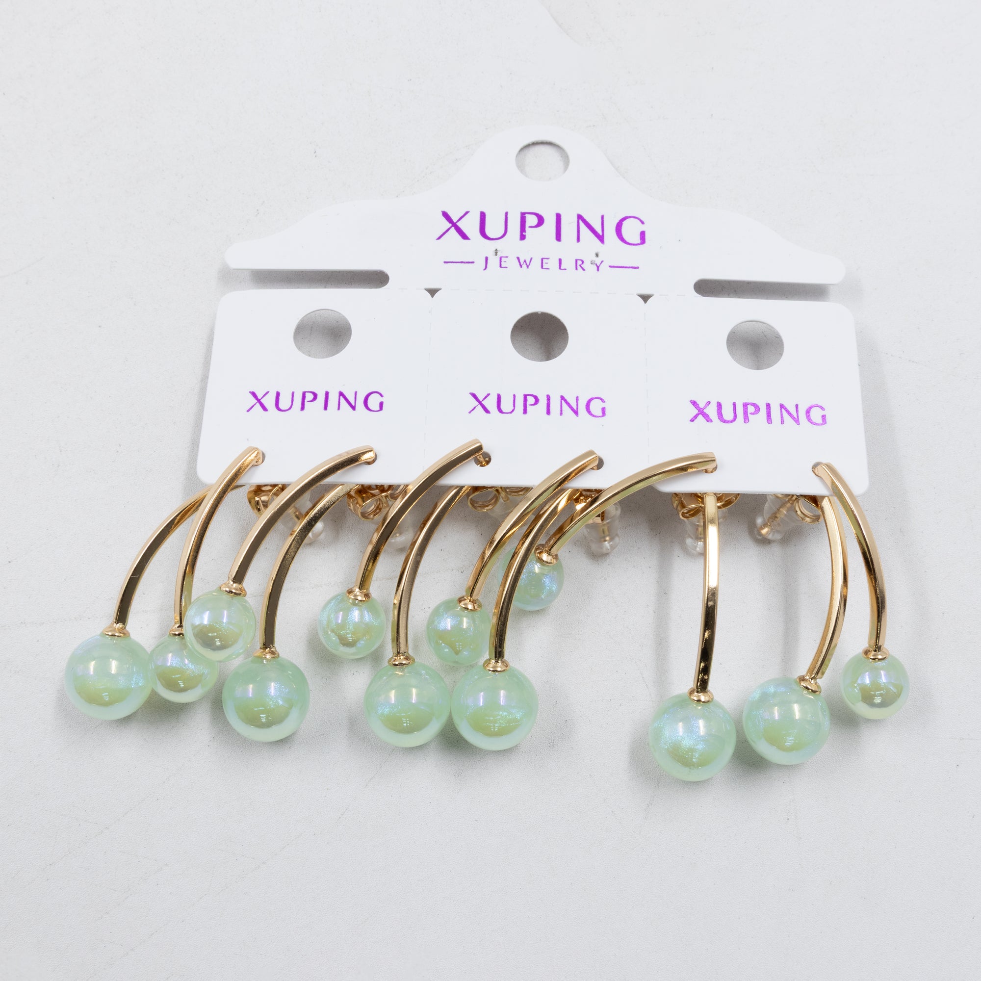 Paquete de tres pares de Aretes Dorados Xuping con piedras M6 Oro Laminado