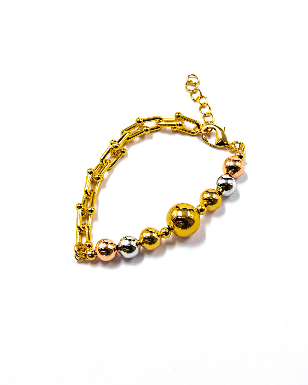 Pulsera Dorada con cuentas y dije - M3 Oro Laminado