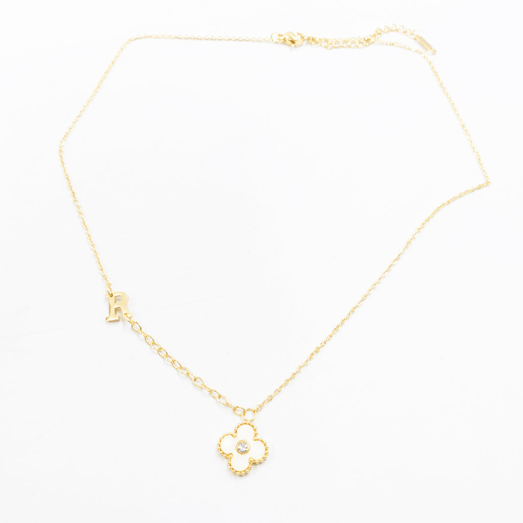 Collar de Dije de Trebol y letra P, R, S M5 Oro Laminado