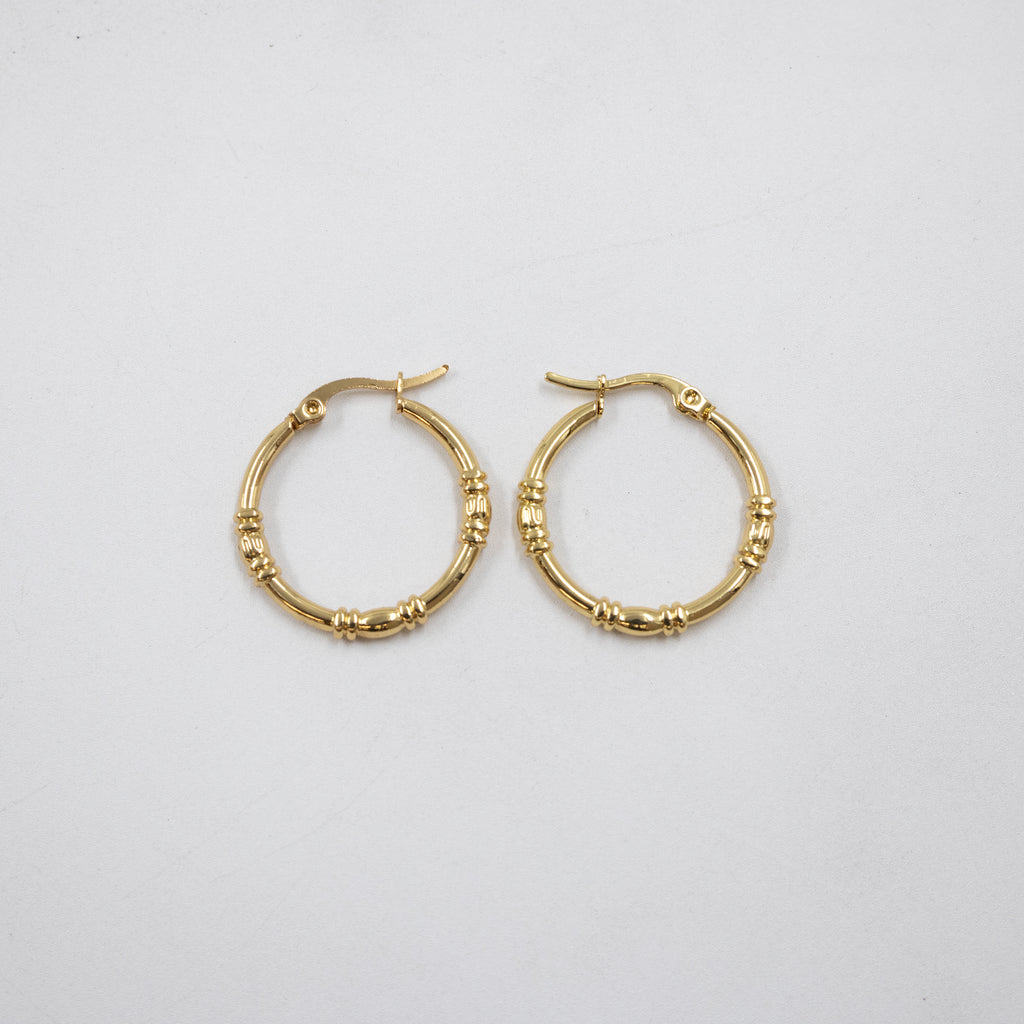 Aretes Dorados Chicos M5 Oro Laminado
