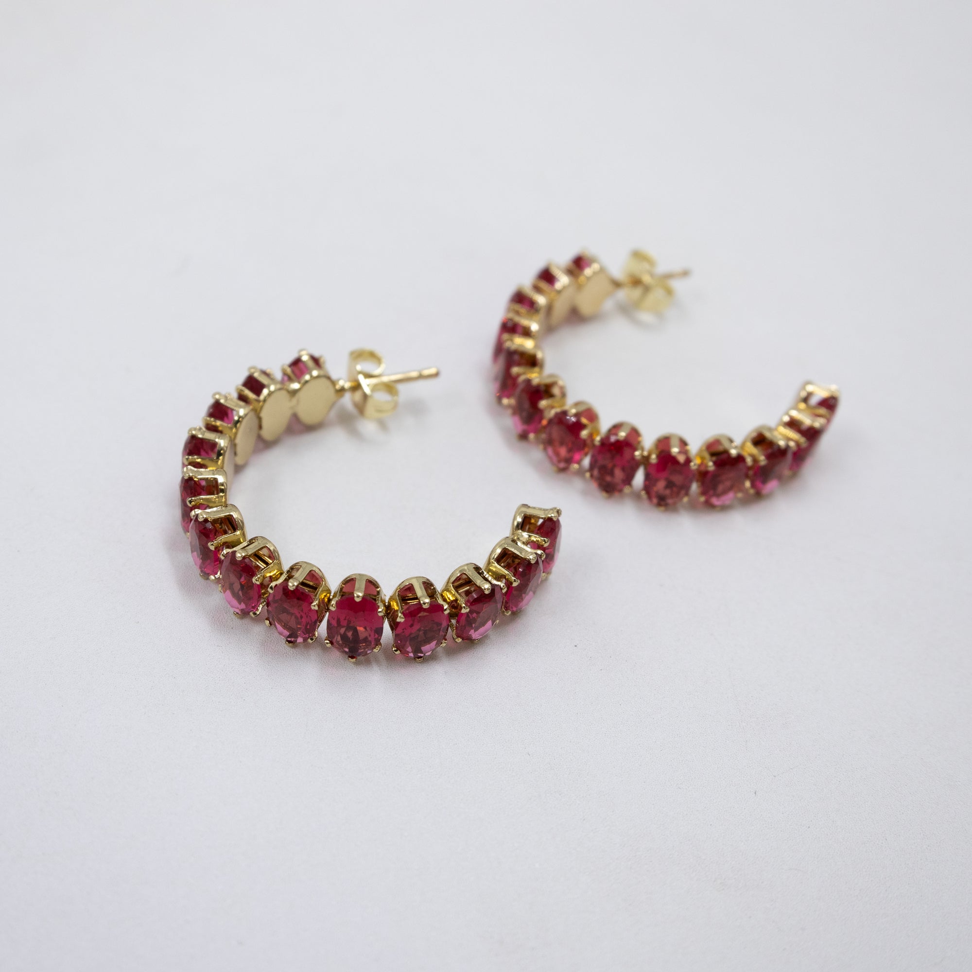 Aretes Dorados con piedras de color M7 Oro Laminado