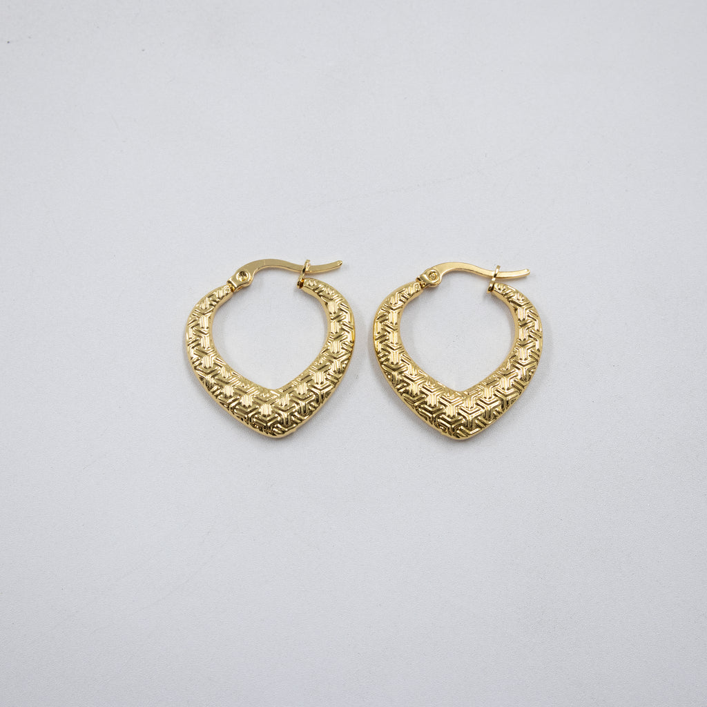 Aretes Dorados Chicos M6 Oro Laminado