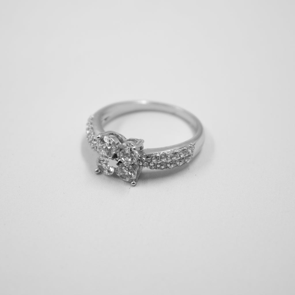 Anillos Plateados Xuping con Piedras M3 Oro Laminado