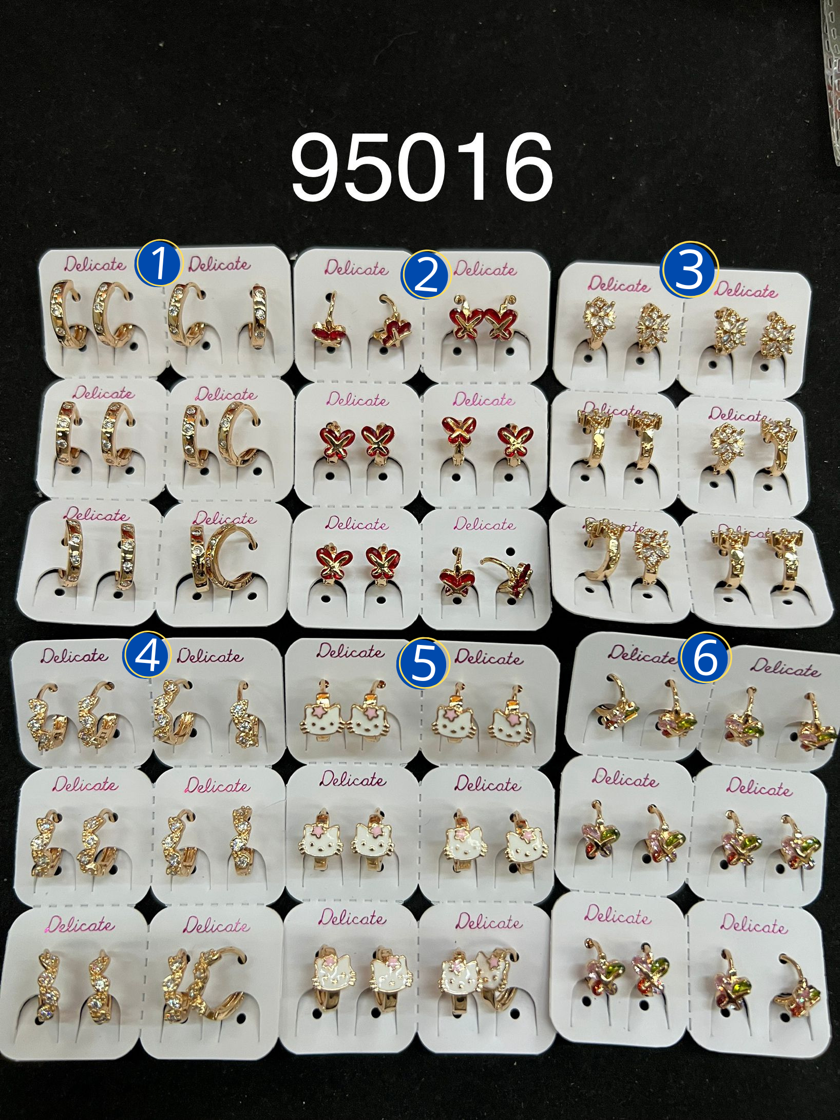 [05/AGOSTO/26] Paquete de 6 pares de aretes Dorados M14 Oro Laminado