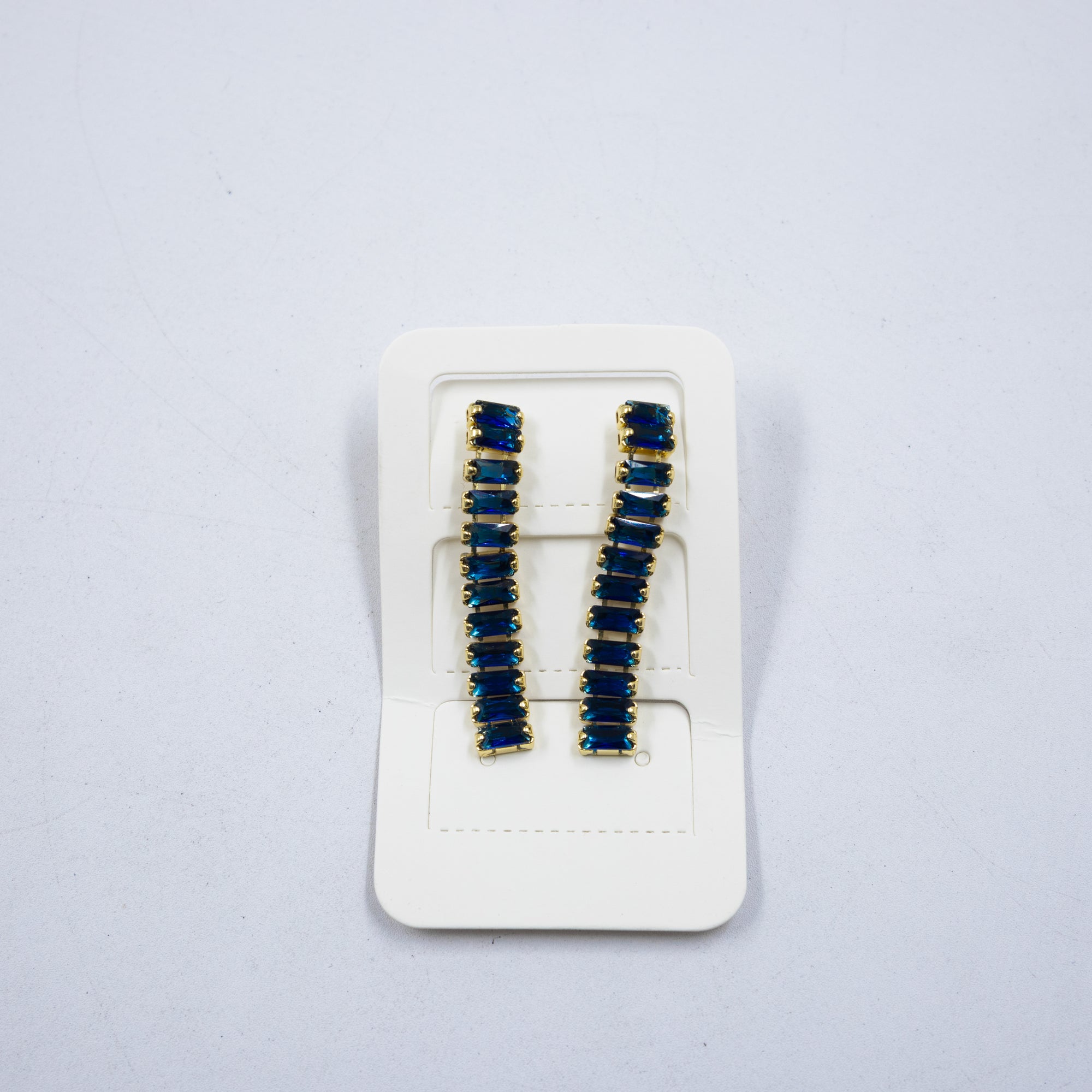 Aretes Largos Dorados con piedras M2 Oro Laminado