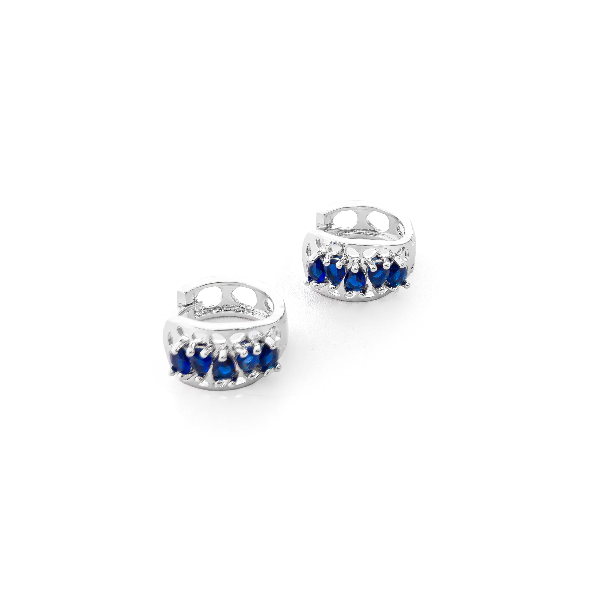 Aretes Plateados Huggies con Piedras Diferentes Colores M9 Oro Laminado