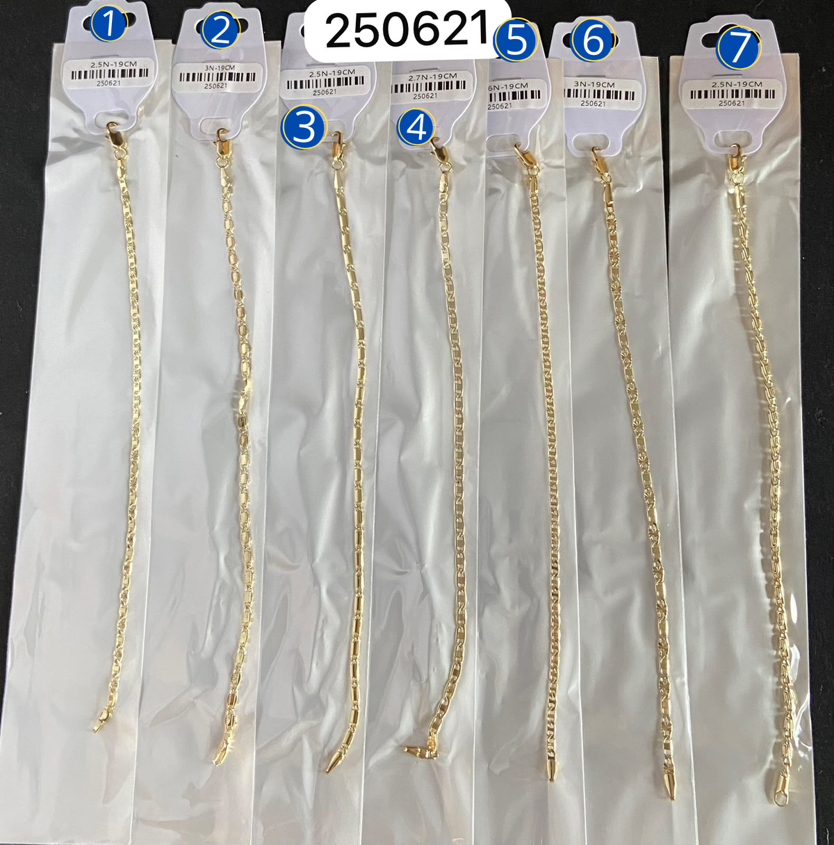 [12/SEPTIEMBRE/26] Pulsera Dorada de 19 cm M3 Oro Laminado